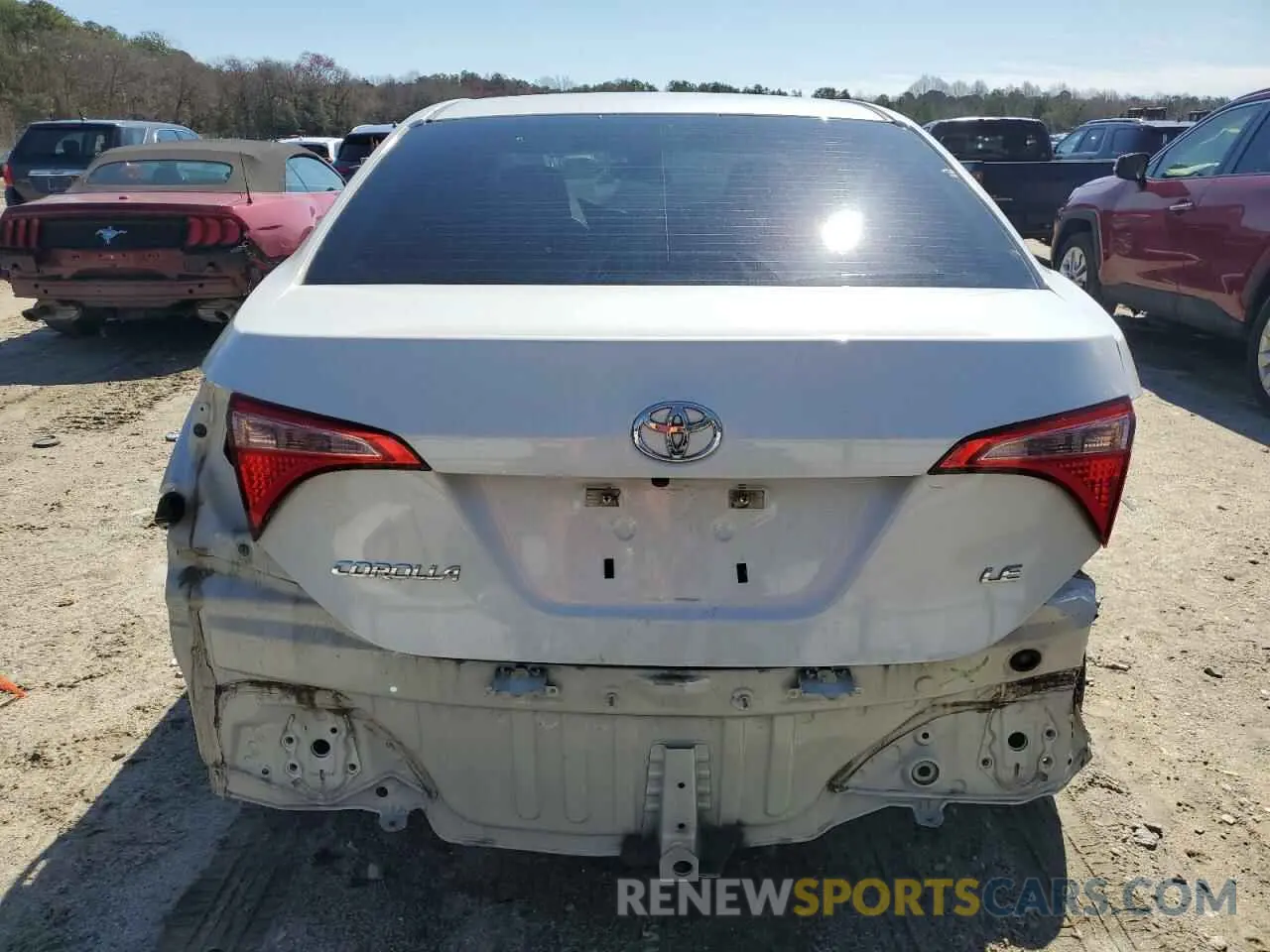 6 fotografías del automóvil dañado 5YFBURHE9KP889276 TOYOTA COROLLA 2019