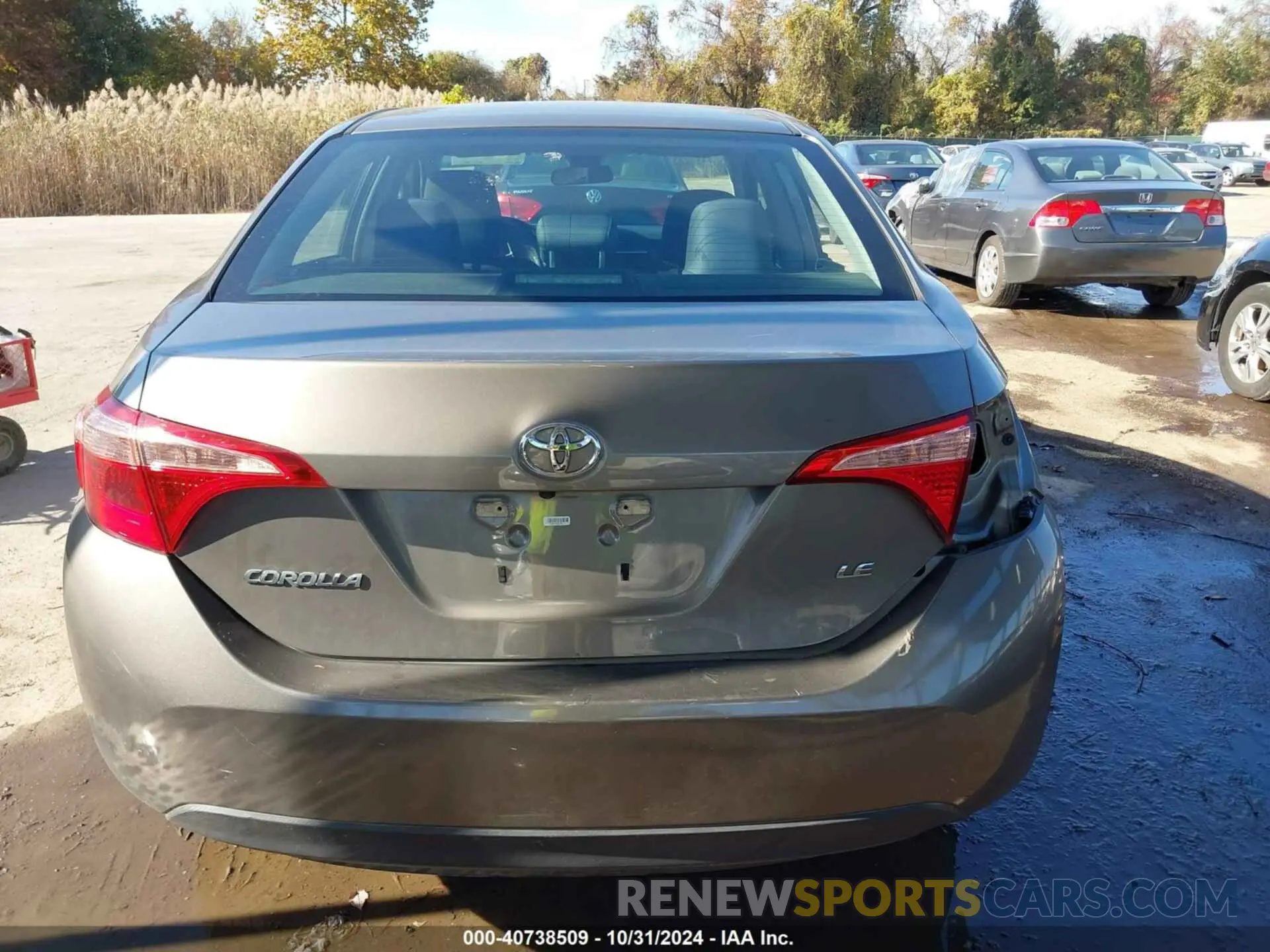 17 fotografías del automóvil dañado 5YFBURHE9KP889925 TOYOTA COROLLA 2019