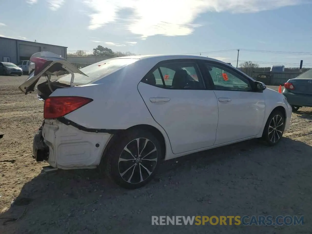 3 fotografías del automóvil dañado 5YFBURHE9KP891142 TOYOTA COROLLA 2019