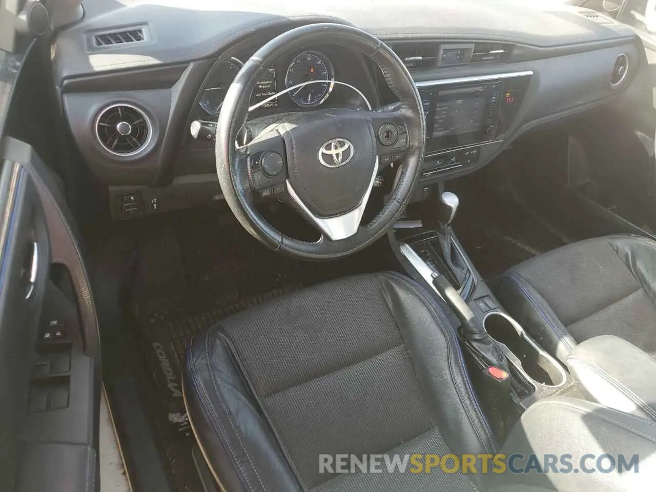 8 fotografías del automóvil dañado 5YFBURHE9KP891142 TOYOTA COROLLA 2019