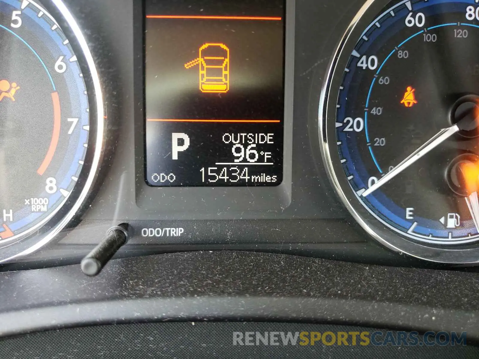 8 fotografías del automóvil dañado 5YFBURHE9KP893506 TOYOTA COROLLA 2019