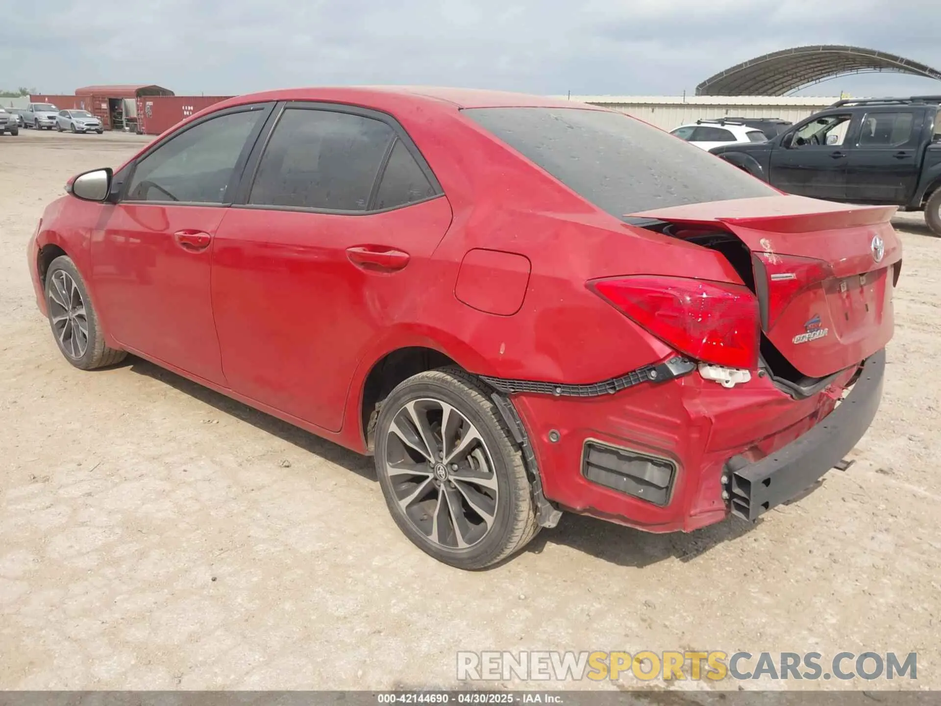 3 fotografías del automóvil dañado 5YFBURHE9KP893540 TOYOTA COROLLA 2019