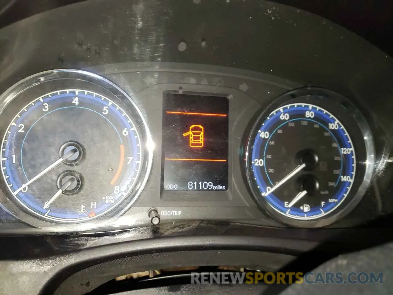 9 fotografías del automóvil dañado 5YFBURHE9KP894817 TOYOTA COROLLA 2019