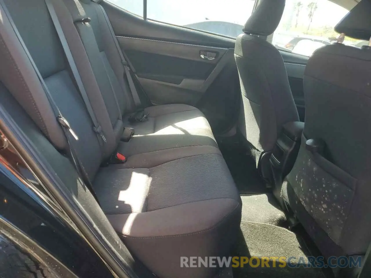 10 fotografías del automóvil dañado 5YFBURHE9KP896356 TOYOTA COROLLA 2019