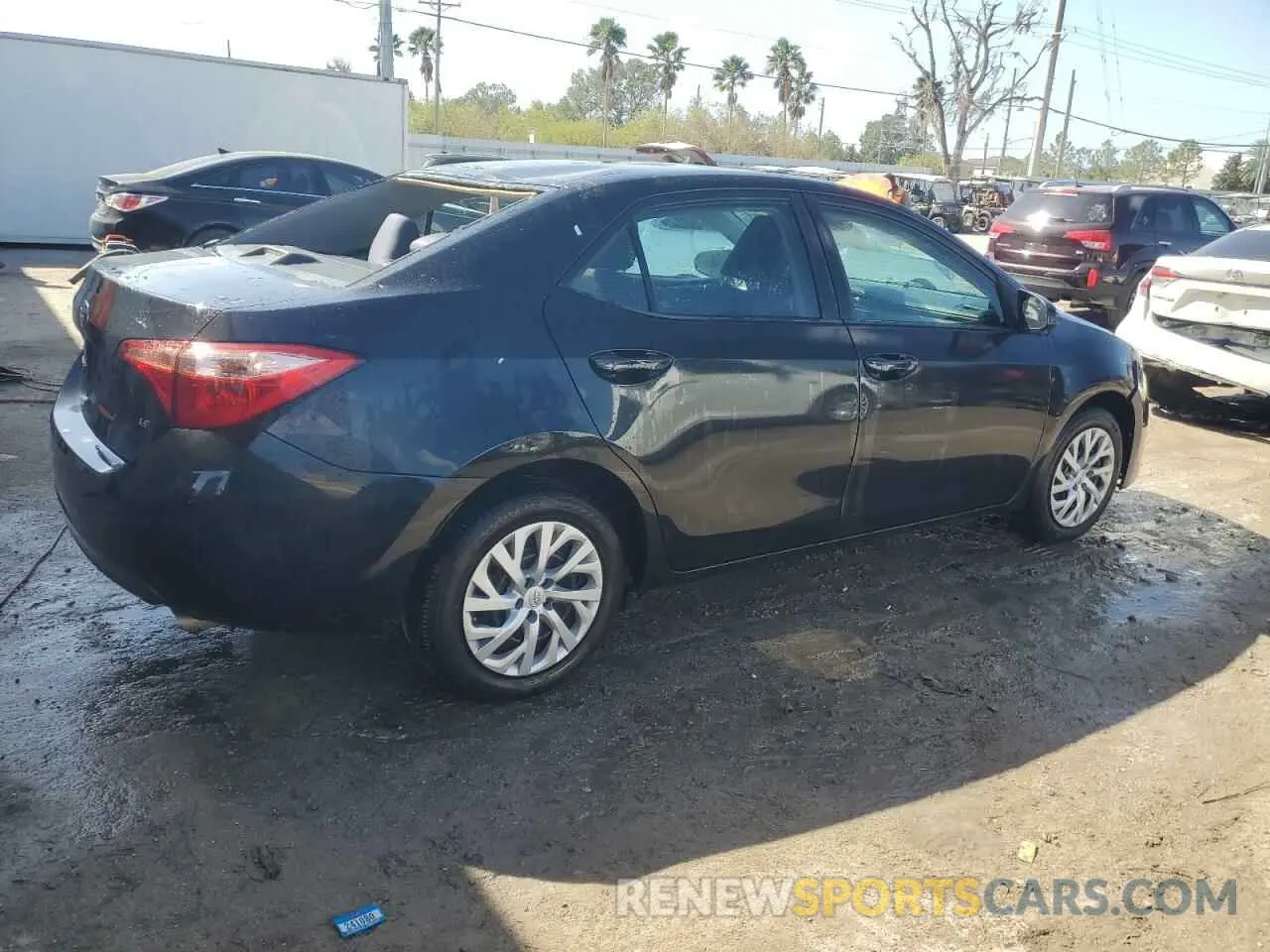 3 fotografías del automóvil dañado 5YFBURHE9KP896356 TOYOTA COROLLA 2019