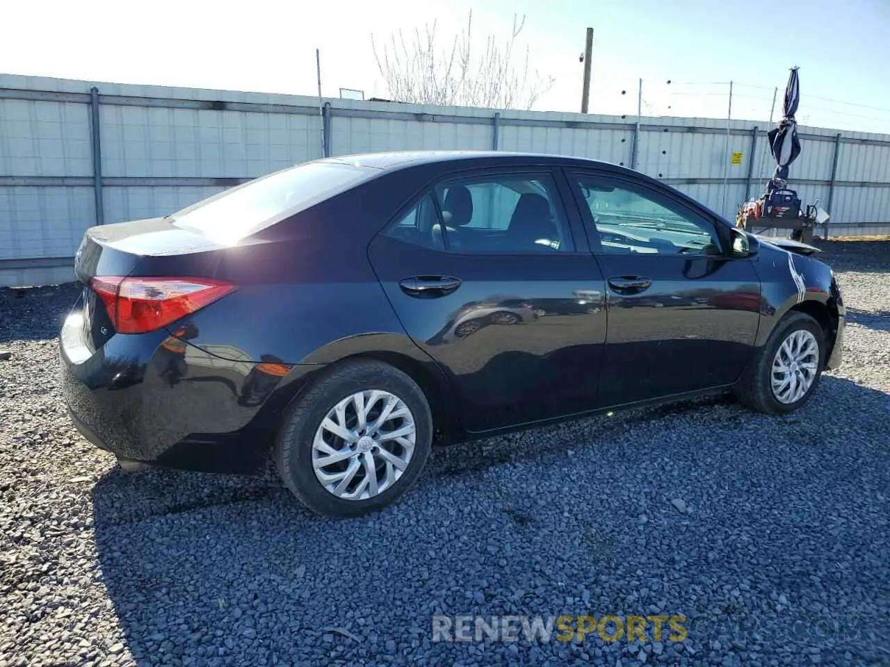 3 fotografías del automóvil dañado 5YFBURHE9KP898642 TOYOTA COROLLA 2019