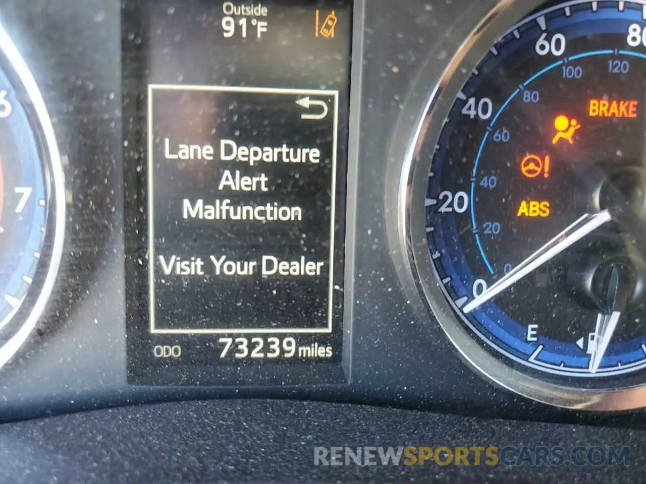 8 fotografías del automóvil dañado 5YFBURHE9KP899922 TOYOTA COROLLA 2019