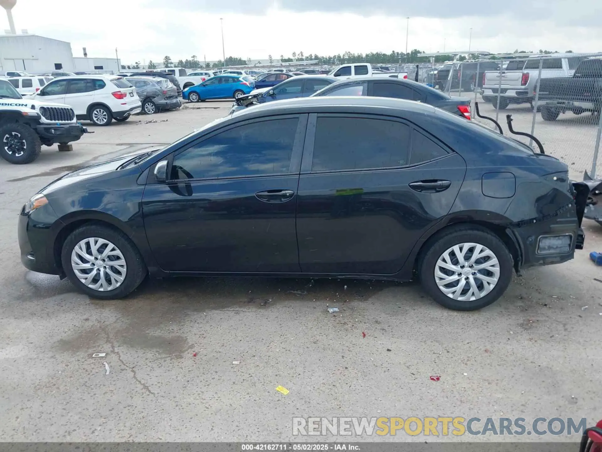15 fotografías del automóvil dañado 5YFBURHE9KP901622 TOYOTA COROLLA 2019