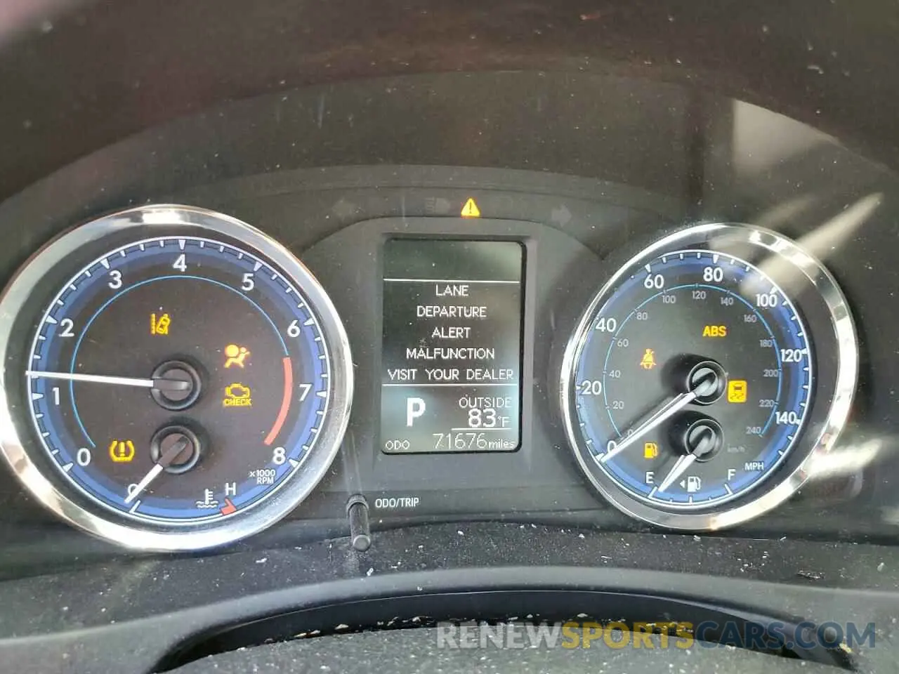 9 fotografías del automóvil dañado 5YFBURHE9KP904634 TOYOTA COROLLA 2019