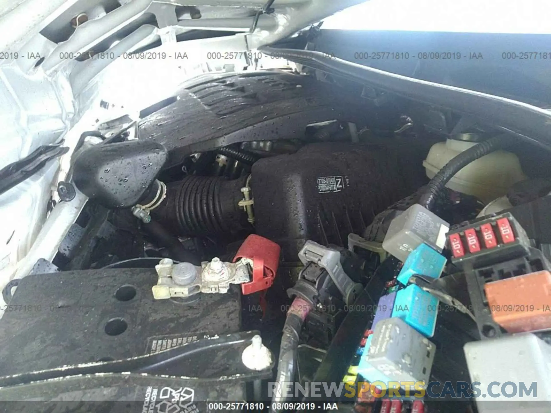 10 fotografías del automóvil dañado 5YFBURHE9KP906304 TOYOTA COROLLA 2019