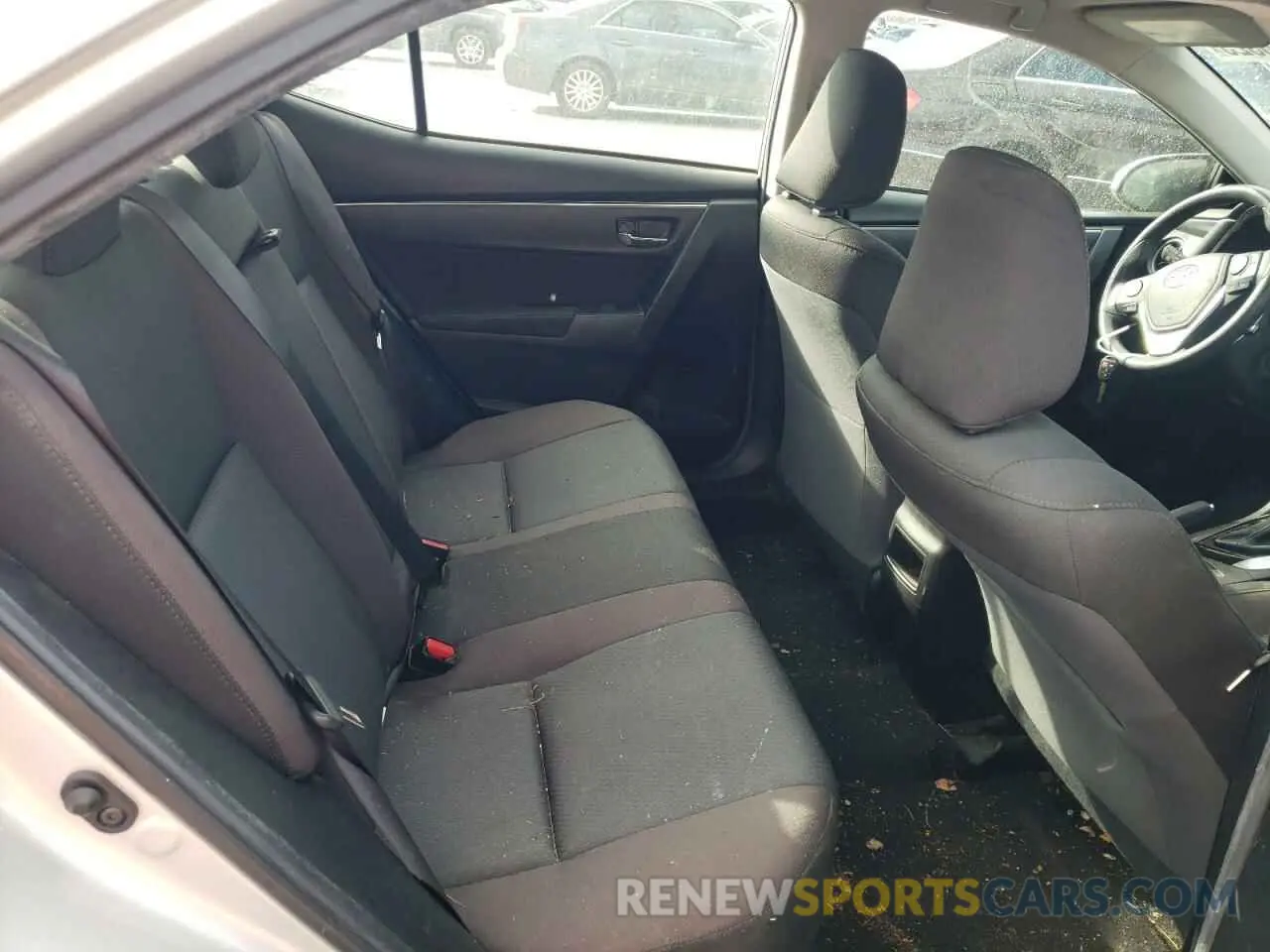 10 fotografías del automóvil dañado 5YFBURHE9KP909381 TOYOTA COROLLA 2019