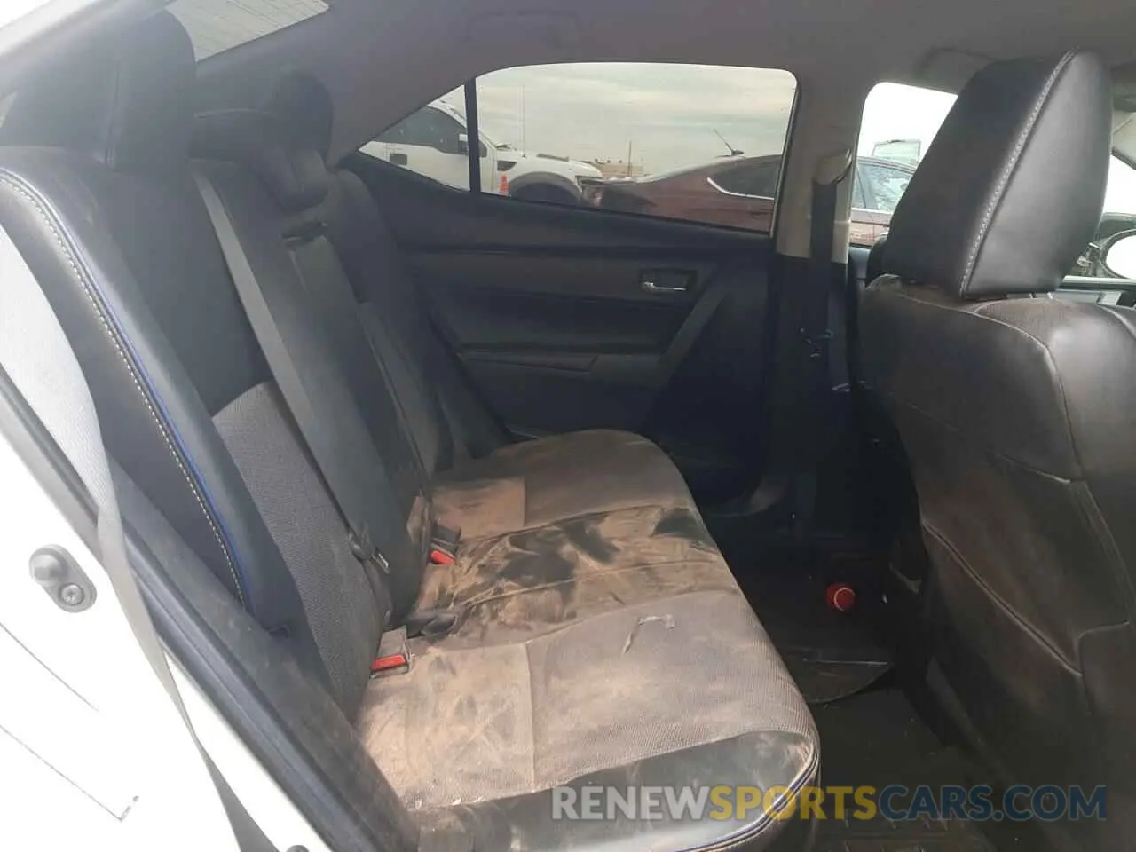 6 fotografías del automóvil dañado 5YFBURHE9KP909574 TOYOTA COROLLA 2019