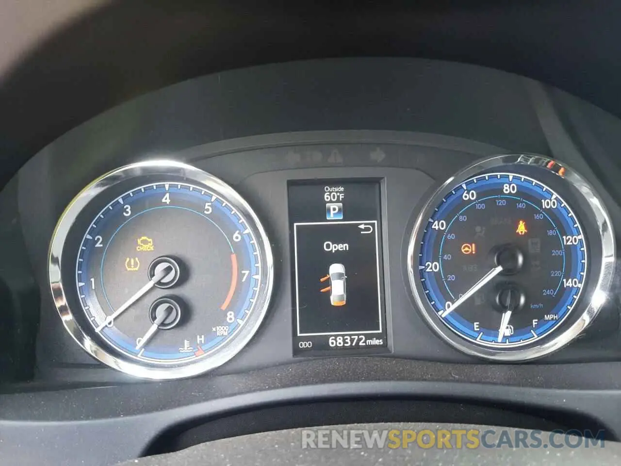 8 fotografías del automóvil dañado 5YFBURHE9KP909574 TOYOTA COROLLA 2019