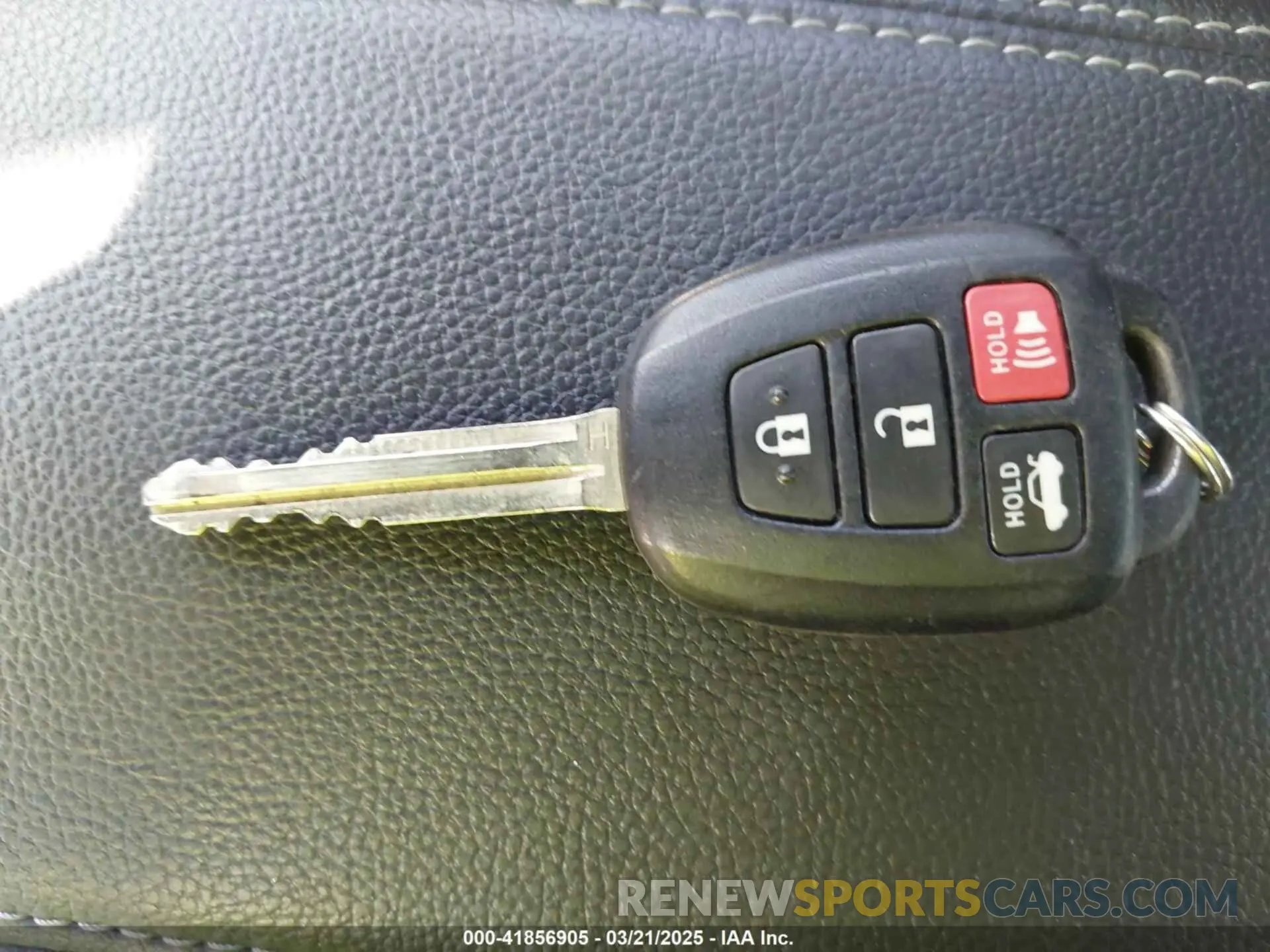 11 fotografías del automóvil dañado 5YFBURHE9KP910059 TOYOTA COROLLA 2019