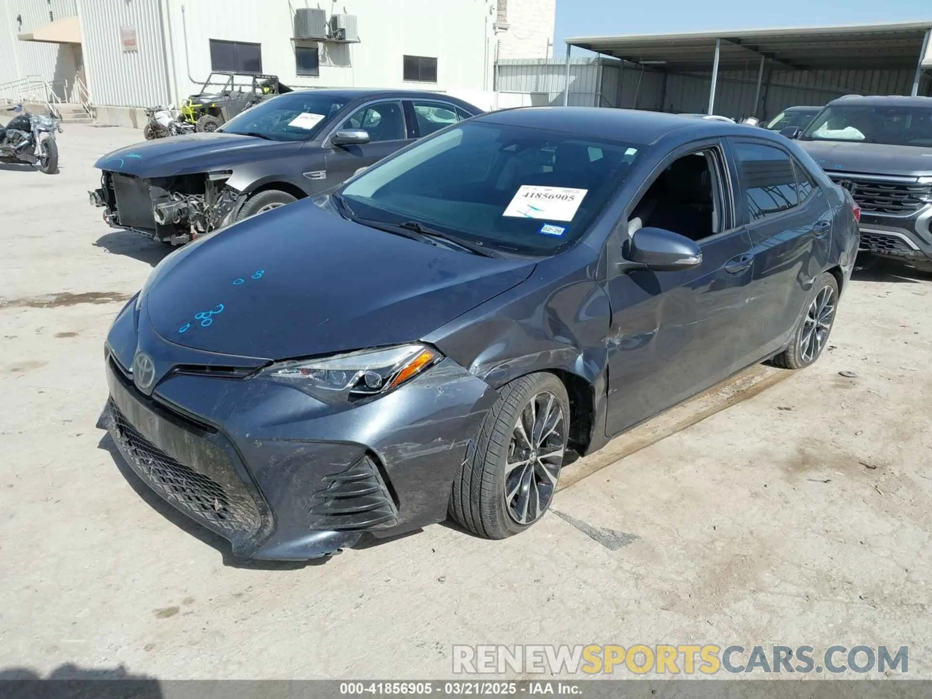 2 fotografías del automóvil dañado 5YFBURHE9KP910059 TOYOTA COROLLA 2019