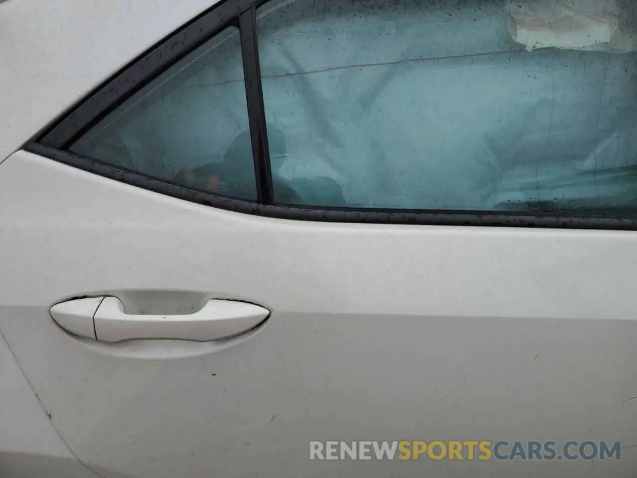 10 fotografías del automóvil dañado 5YFBURHE9KP912488 TOYOTA COROLLA 2019