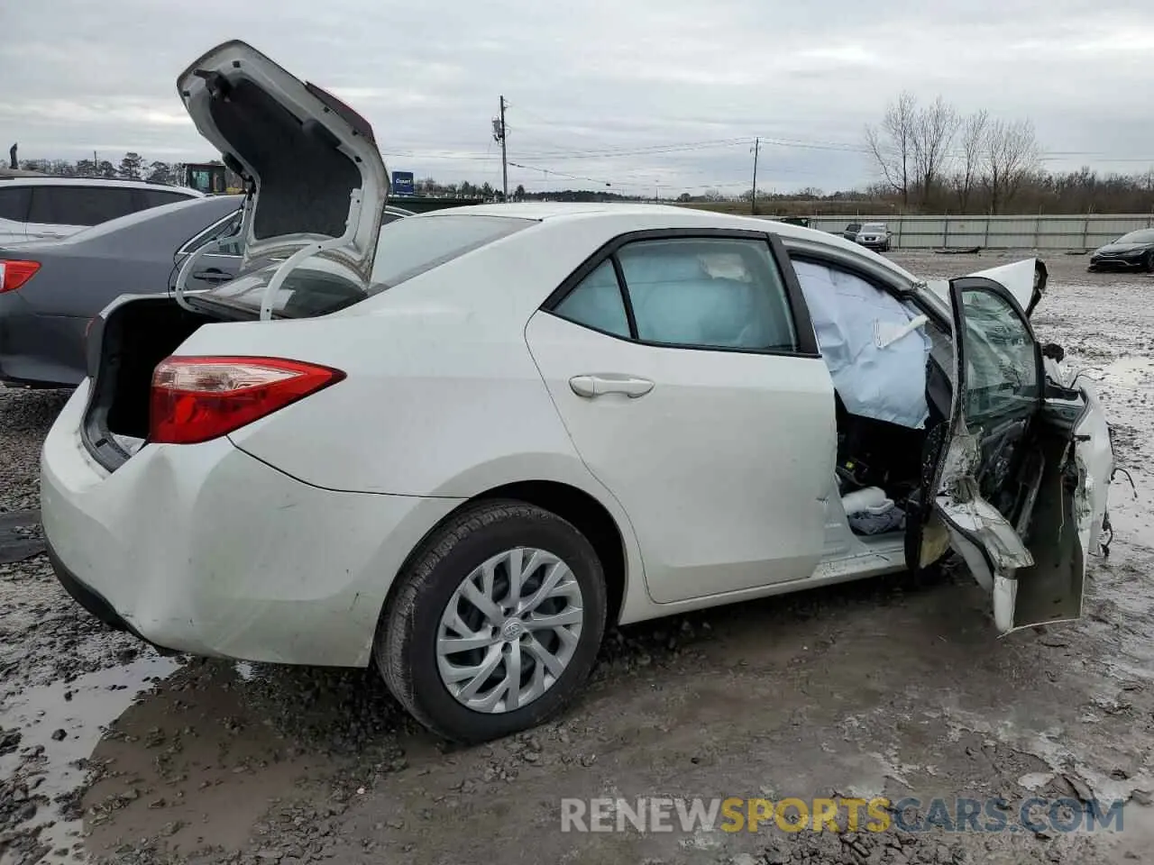 3 fotografías del automóvil dañado 5YFBURHE9KP912488 TOYOTA COROLLA 2019