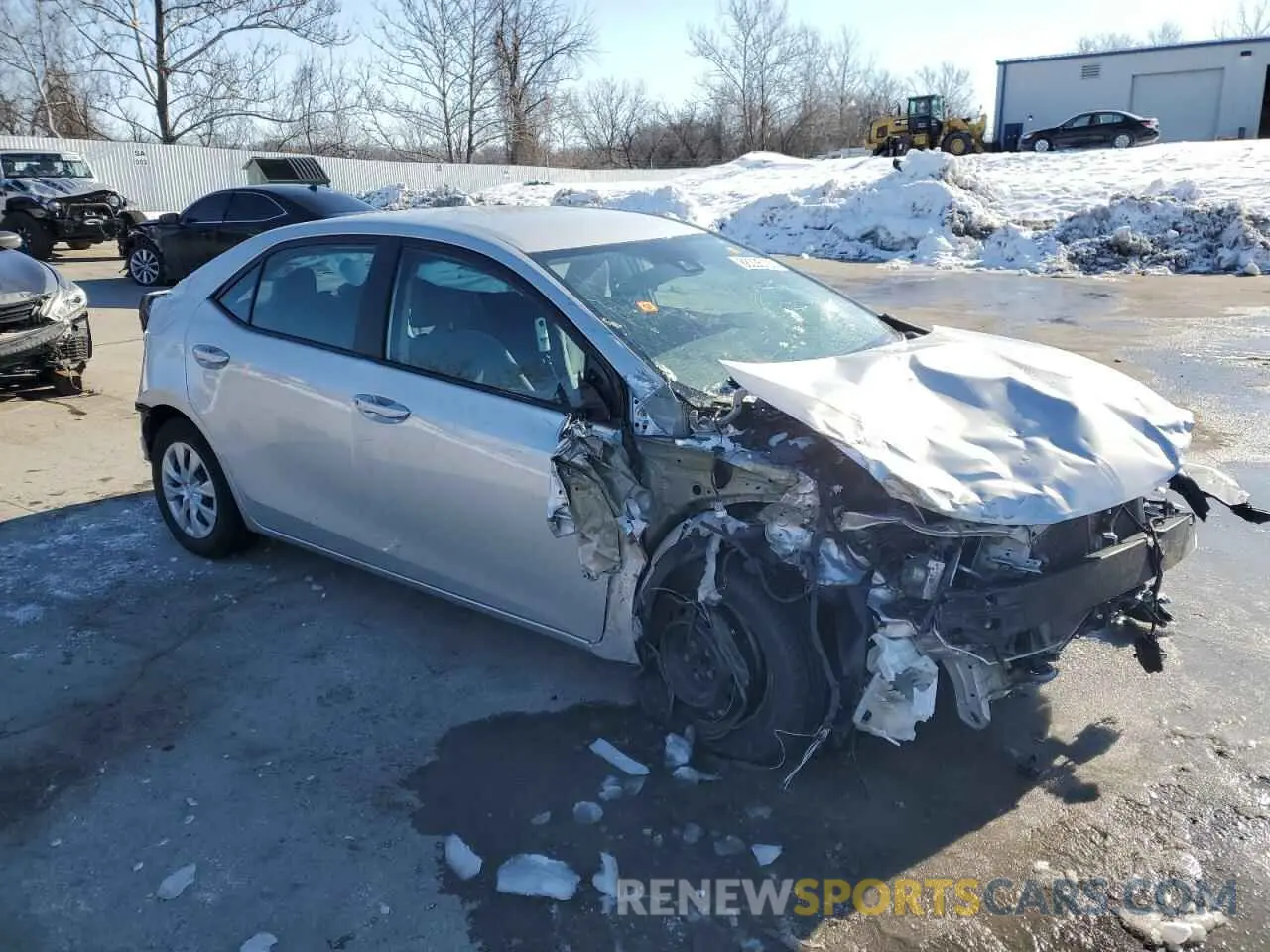 4 fotografías del automóvil dañado 5YFBURHE9KP912880 TOYOTA COROLLA 2019