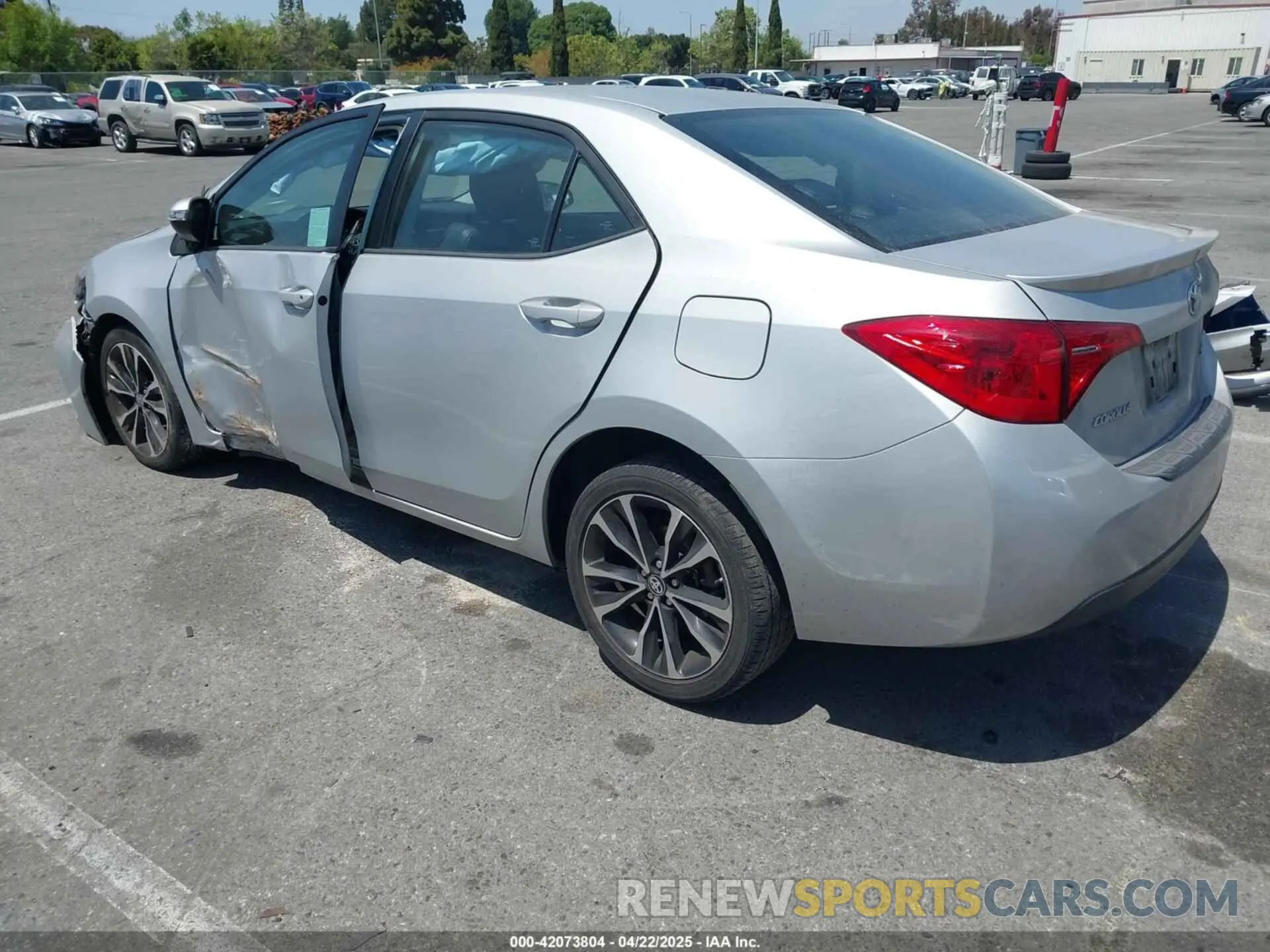 3 fotografías del automóvil dañado 5YFBURHE9KP917996 TOYOTA COROLLA 2019