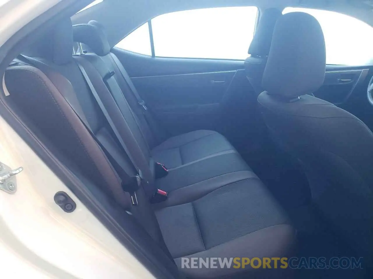 6 fotografías del automóvil dañado 5YFBURHE9KP919411 TOYOTA COROLLA 2019