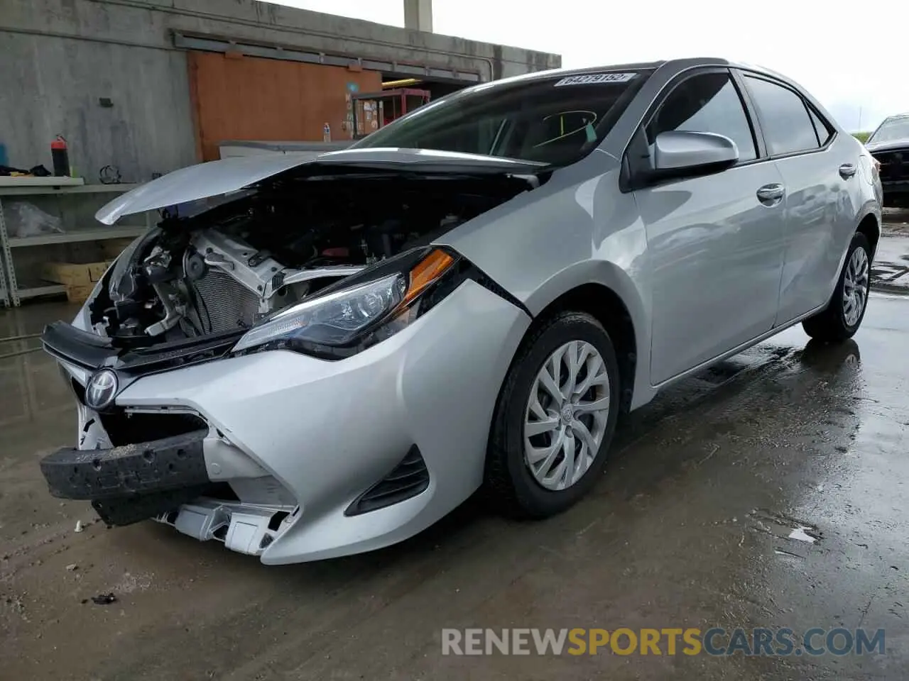 2 fotografías del automóvil dañado 5YFBURHE9KP919795 TOYOTA COROLLA 2019