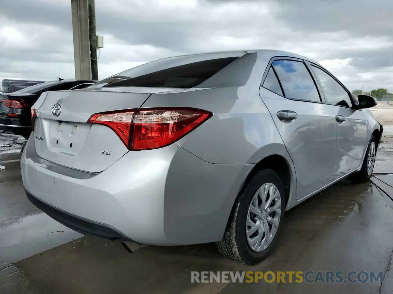 4 fotografías del automóvil dañado 5YFBURHE9KP919795 TOYOTA COROLLA 2019