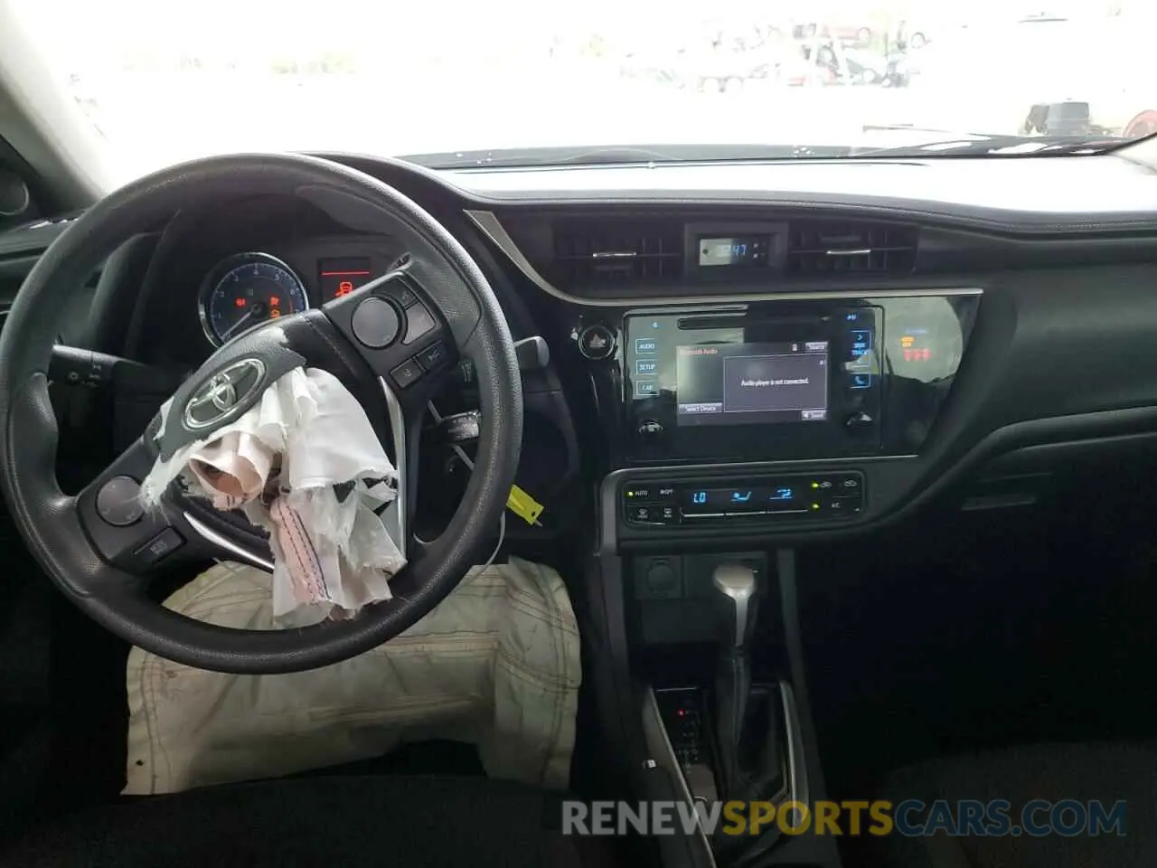 9 fotografías del automóvil dañado 5YFBURHE9KP919795 TOYOTA COROLLA 2019