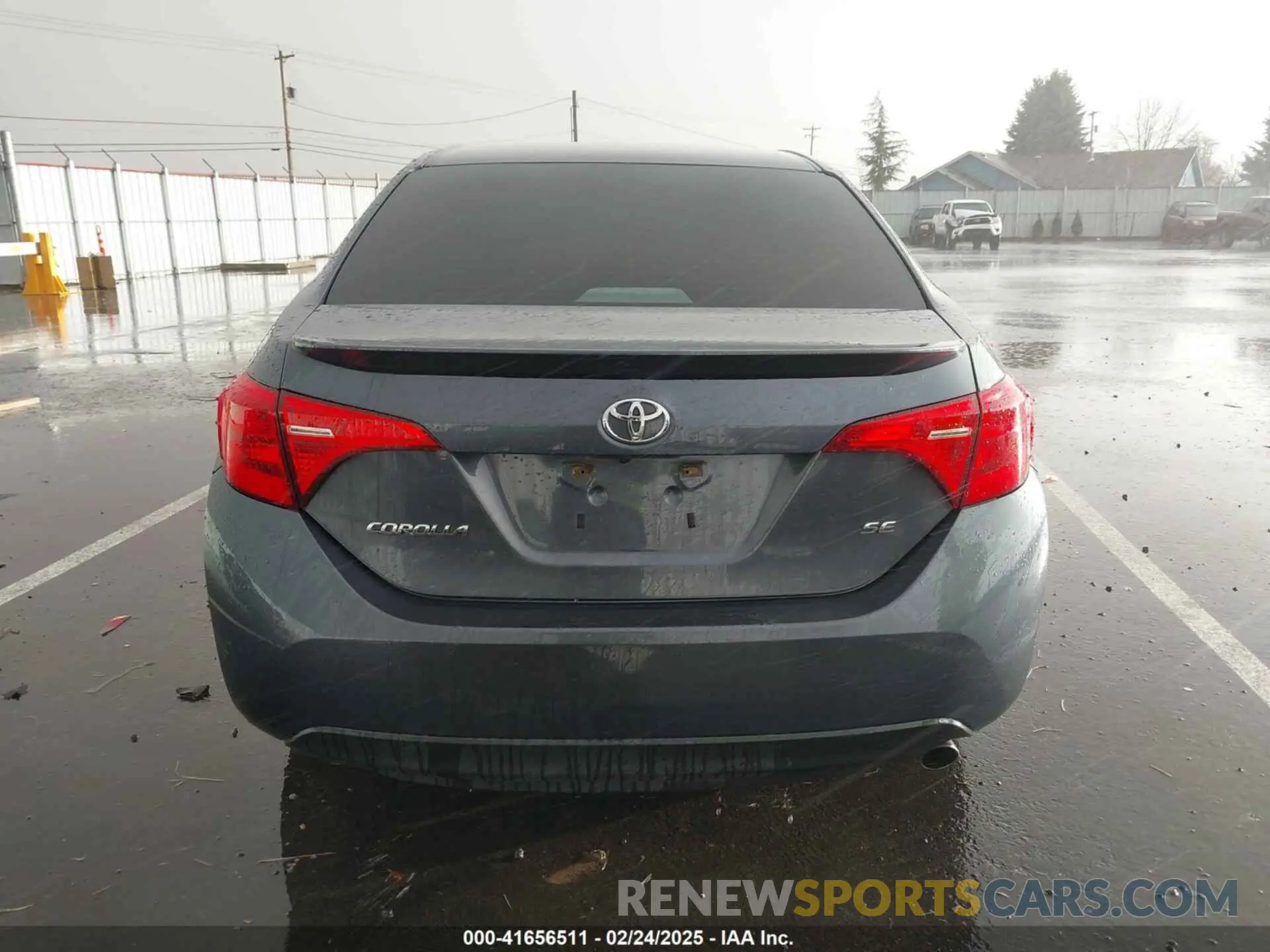 16 fotografías del automóvil dañado 5YFBURHE9KP926231 TOYOTA COROLLA 2019