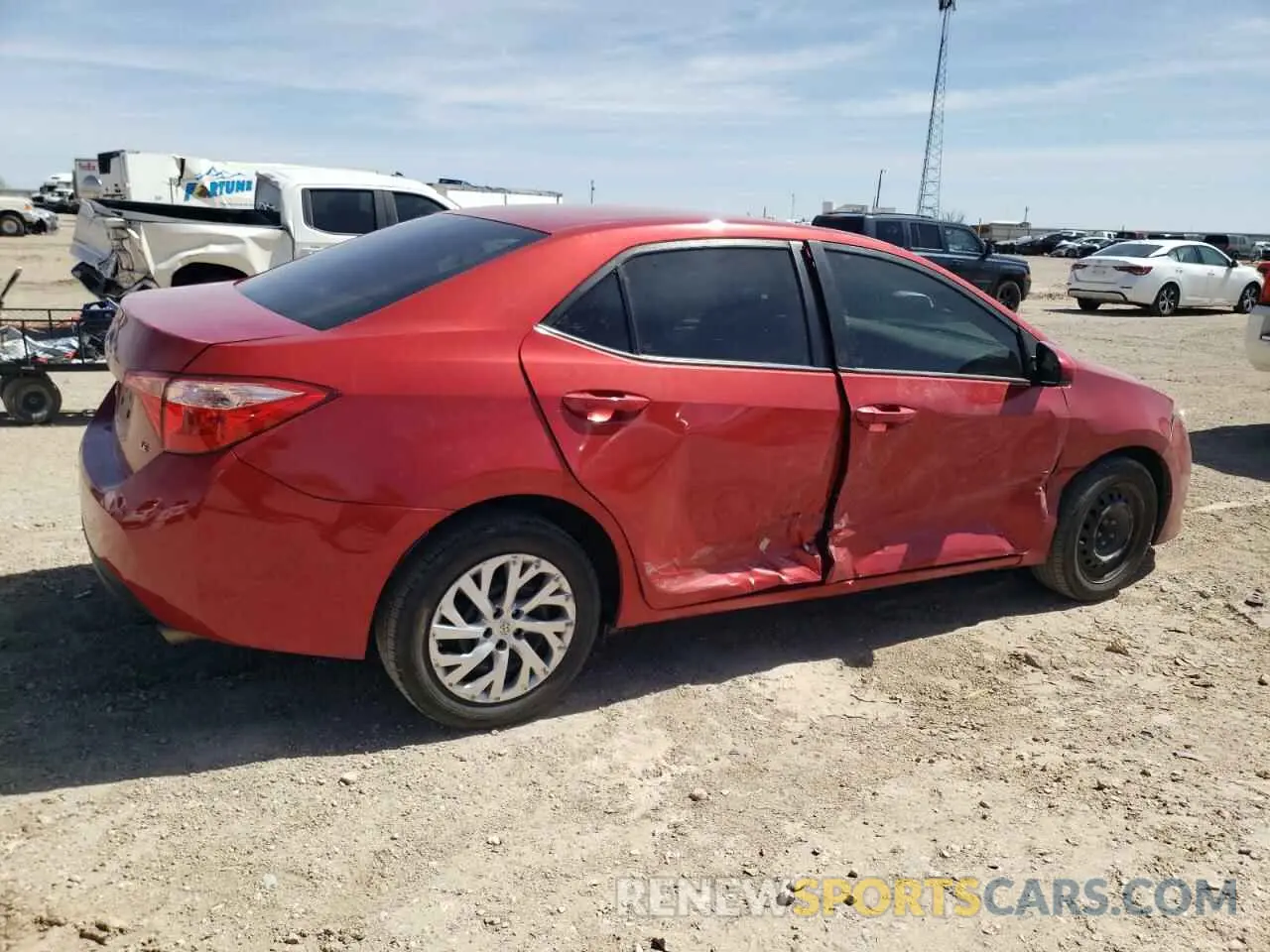 3 fotografías del automóvil dañado 5YFBURHE9KP929680 TOYOTA COROLLA 2019