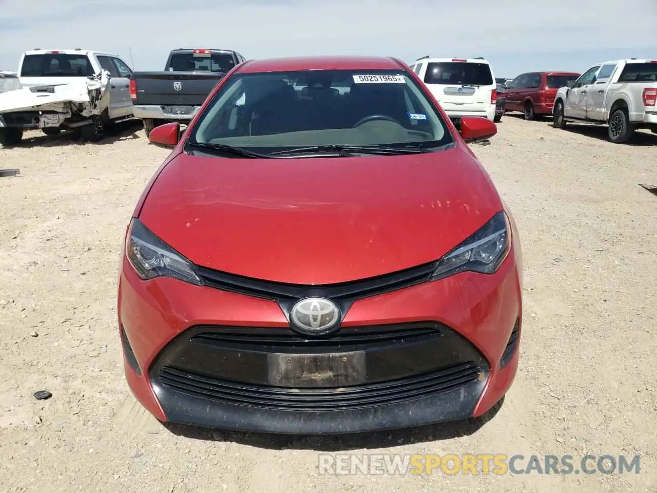5 fotografías del automóvil dañado 5YFBURHE9KP929680 TOYOTA COROLLA 2019