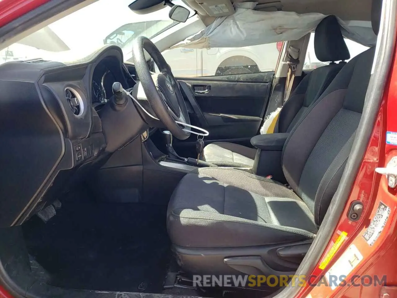 7 fotografías del automóvil dañado 5YFBURHE9KP929680 TOYOTA COROLLA 2019