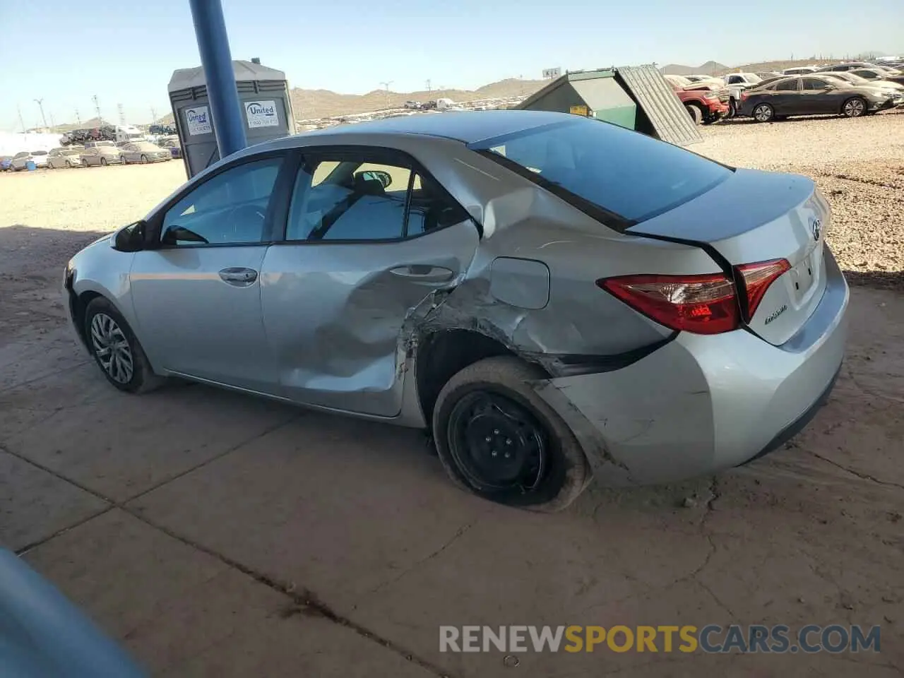 2 fotografías del automóvil dañado 5YFBURHE9KP931722 TOYOTA COROLLA 2019