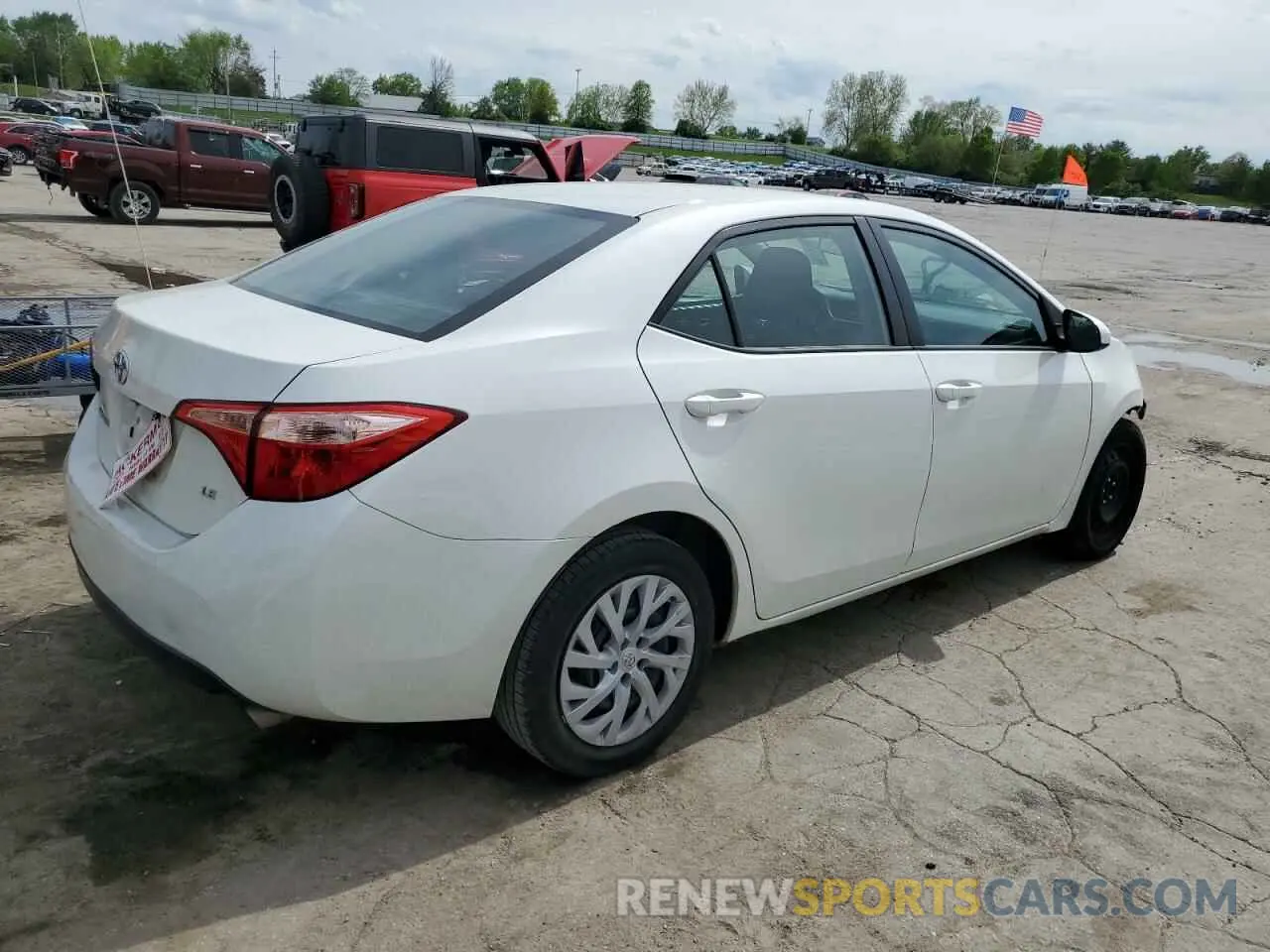 3 fotografías del automóvil dañado 5YFBURHE9KP932403 TOYOTA COROLLA 2019