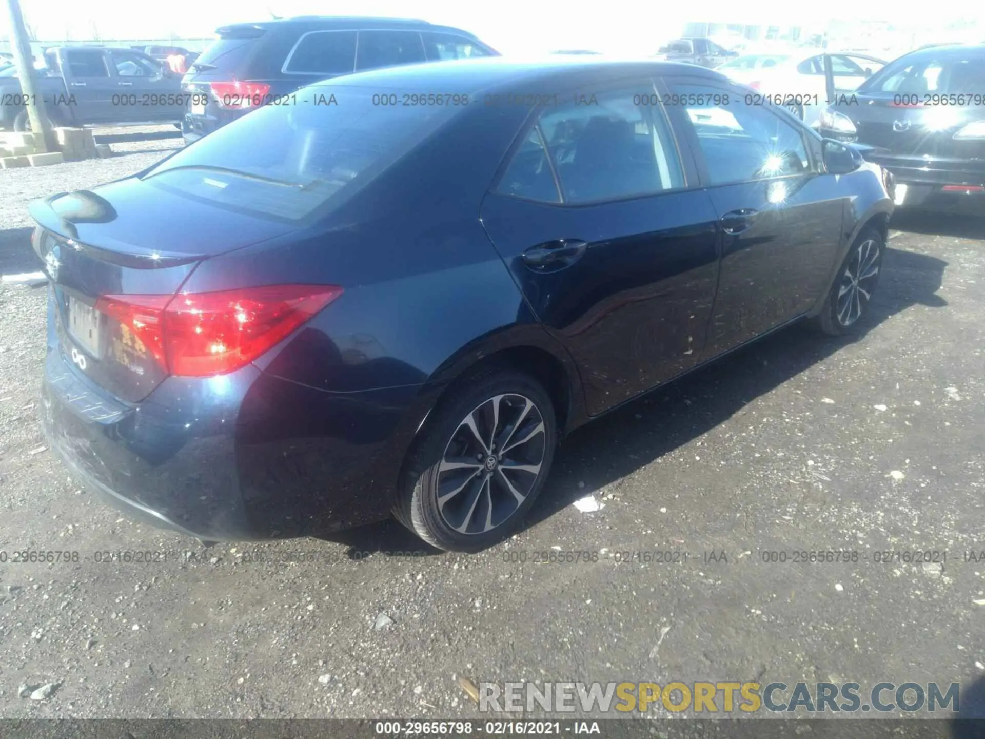 4 fotografías del automóvil dañado 5YFBURHE9KP935561 TOYOTA COROLLA 2019