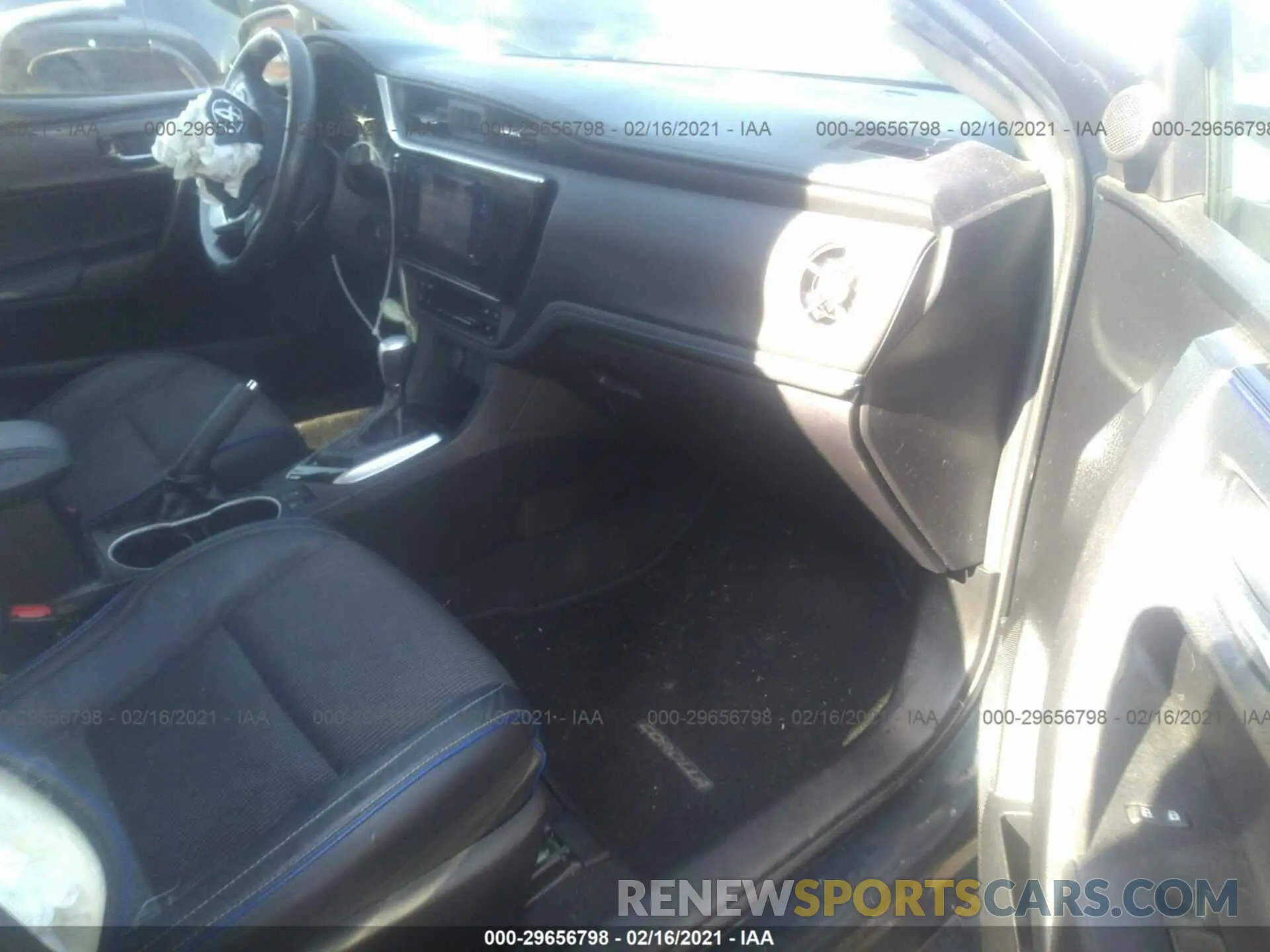 5 fotografías del automóvil dañado 5YFBURHE9KP935561 TOYOTA COROLLA 2019