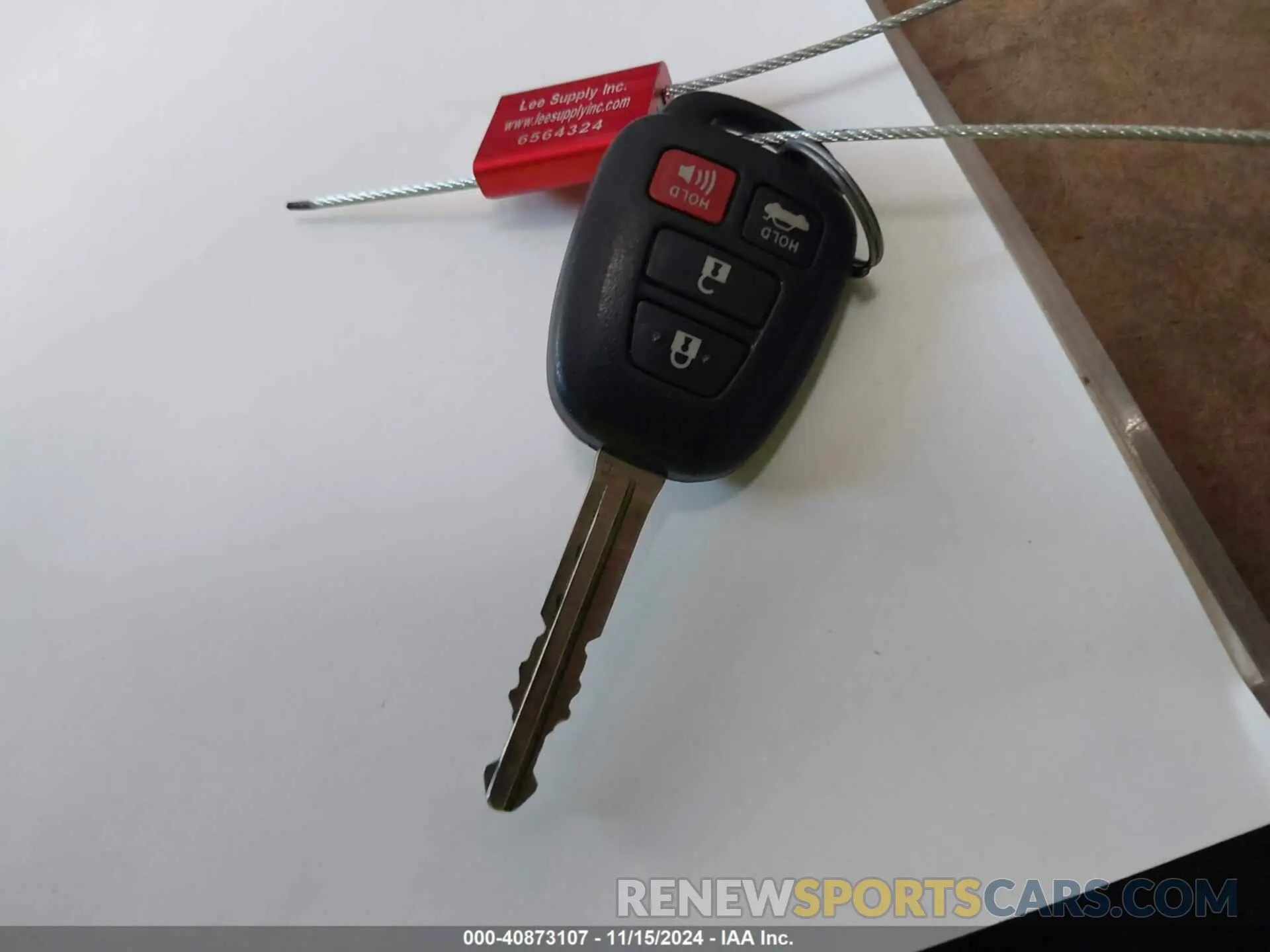 11 fotografías del automóvil dañado 5YFBURHE9KP936838 TOYOTA COROLLA 2019