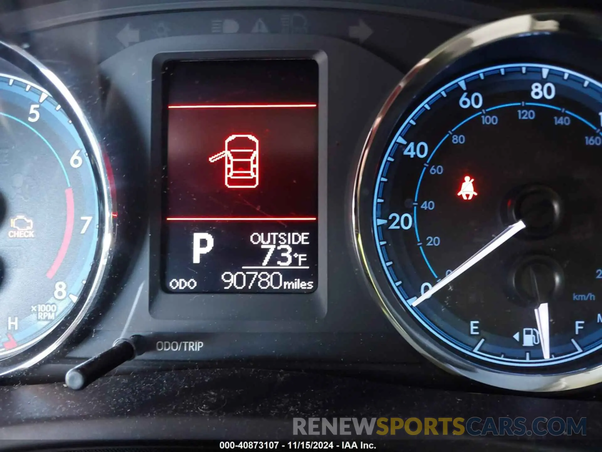 15 fotografías del automóvil dañado 5YFBURHE9KP936838 TOYOTA COROLLA 2019