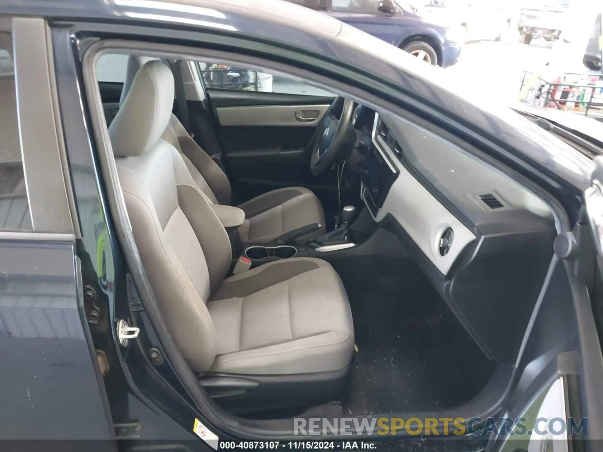 5 fotografías del automóvil dañado 5YFBURHE9KP936838 TOYOTA COROLLA 2019
