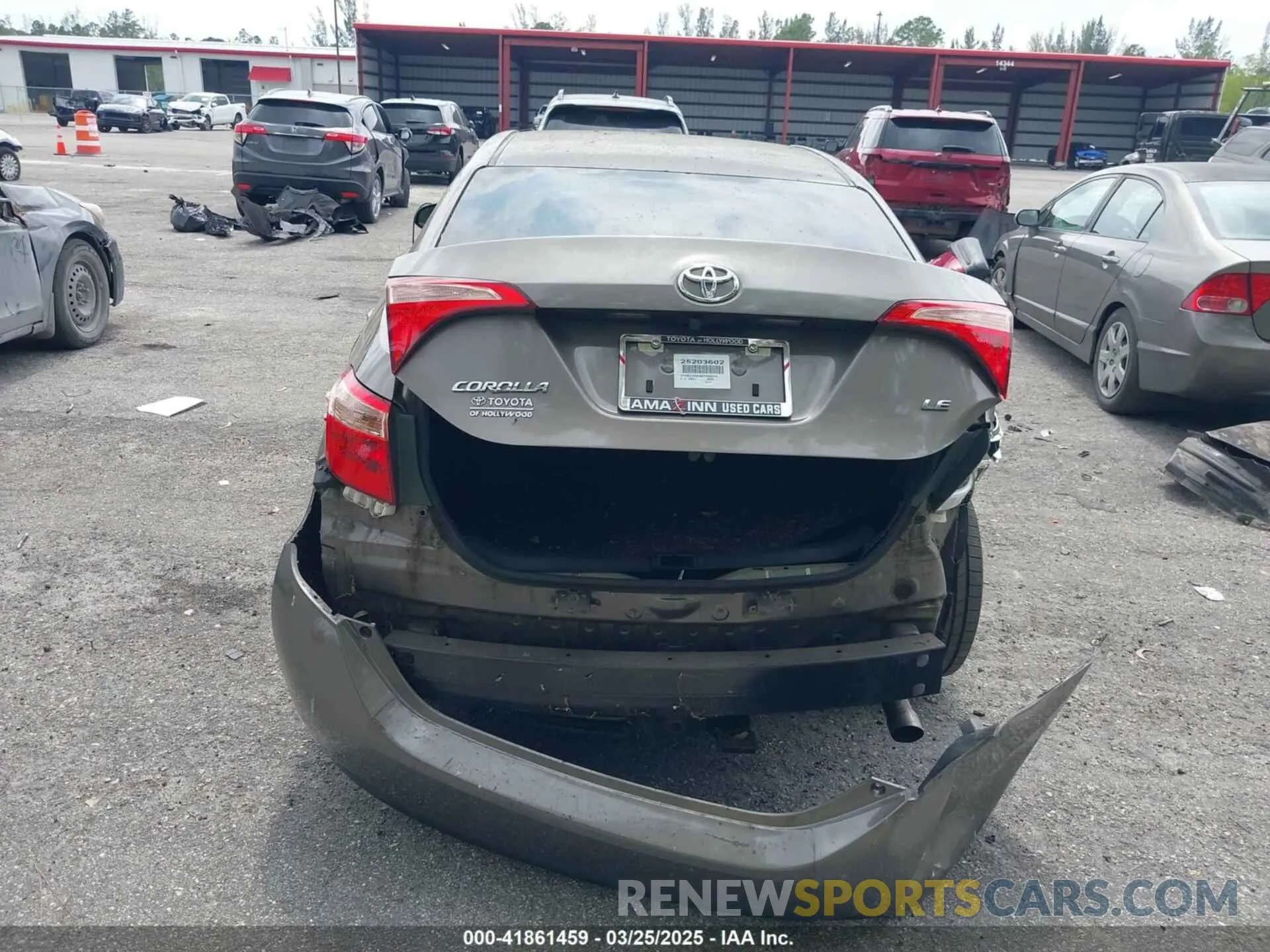 16 fotografías del automóvil dañado 5YFBURHE9KP939223 TOYOTA COROLLA 2019