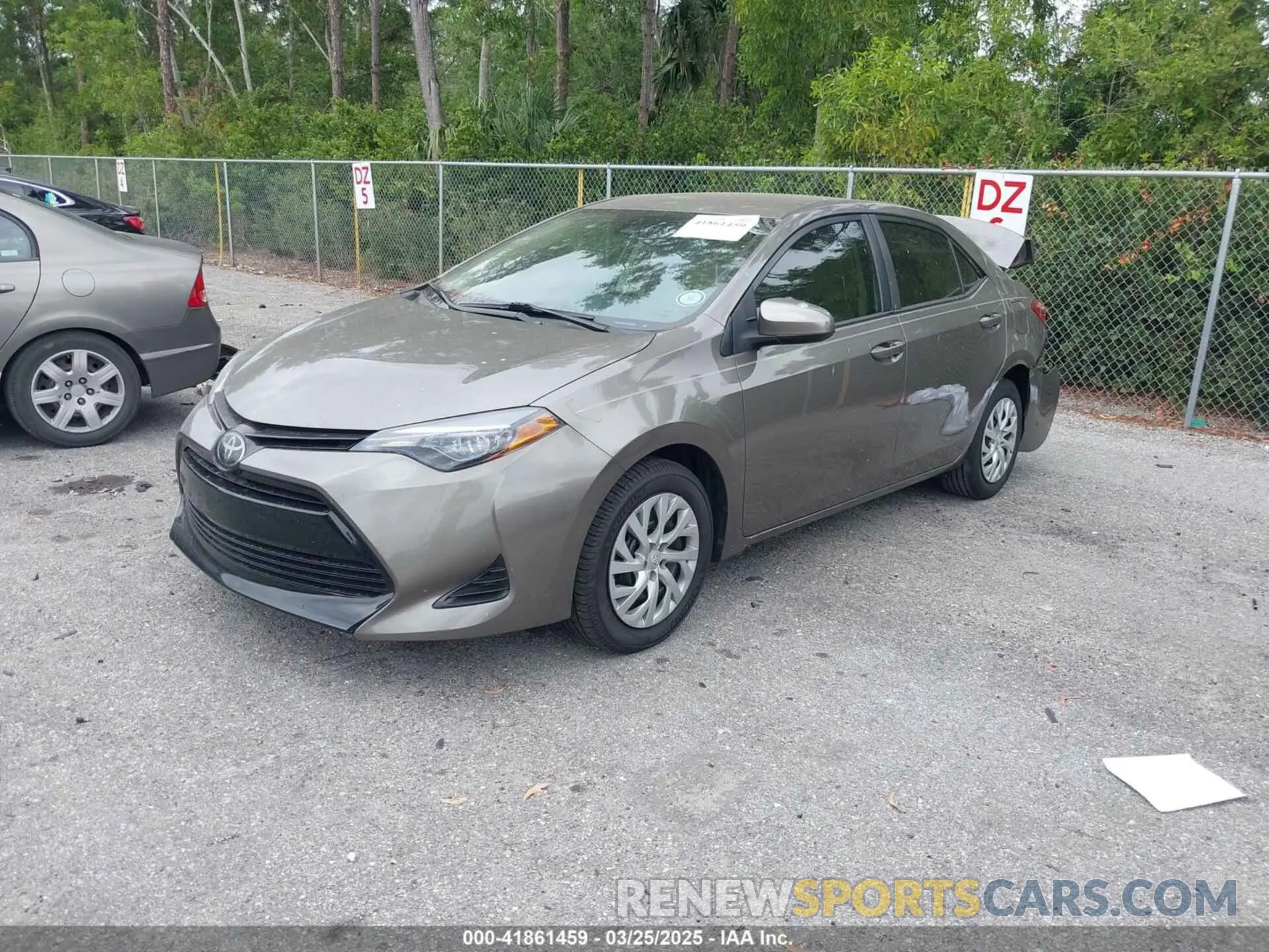 2 fotografías del automóvil dañado 5YFBURHE9KP939223 TOYOTA COROLLA 2019