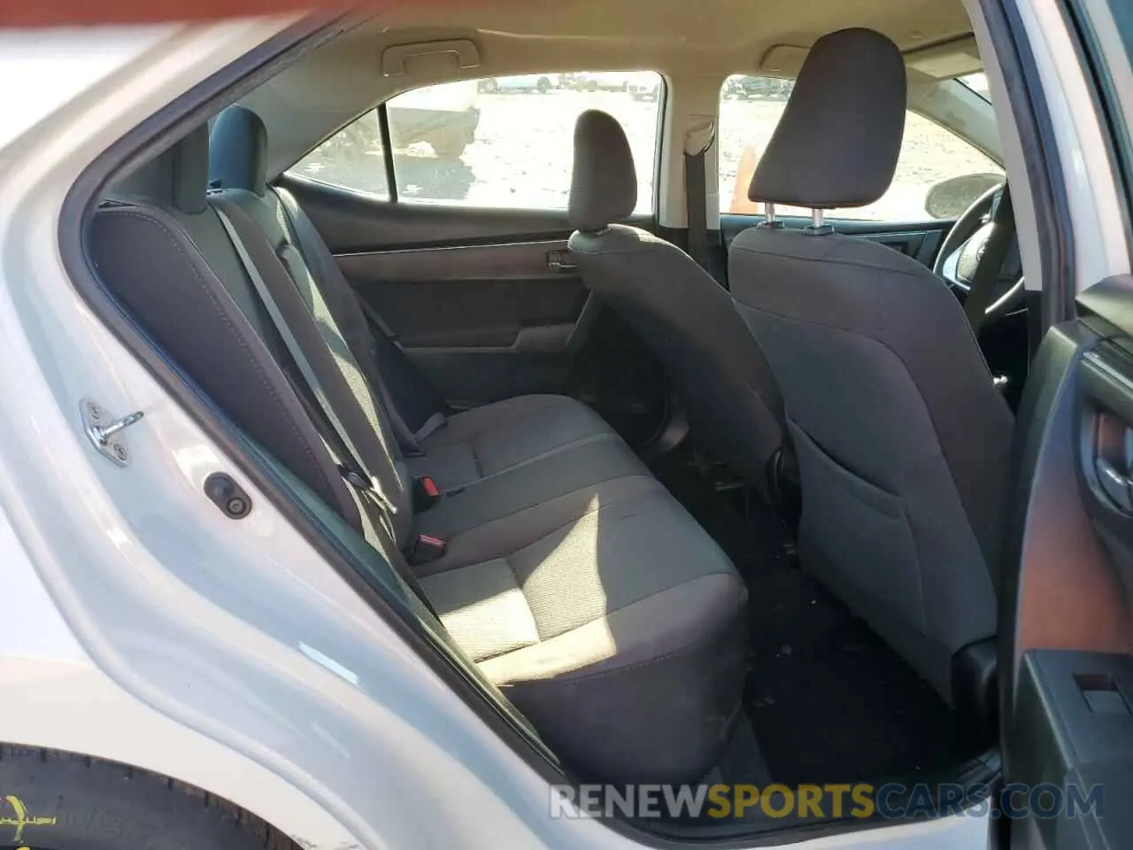 6 fotografías del automóvil dañado 5YFBURHE9KP940369 TOYOTA COROLLA 2019