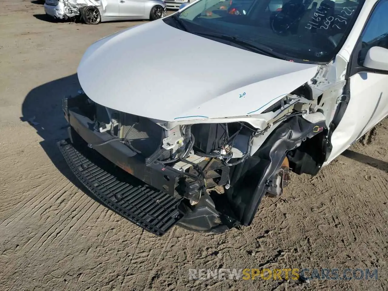 9 fotografías del automóvil dañado 5YFBURHE9KP940369 TOYOTA COROLLA 2019