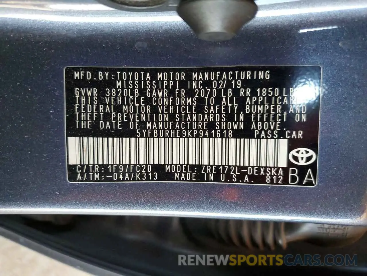 12 fotografías del automóvil dañado 5YFBURHE9KP941618 TOYOTA COROLLA 2019
