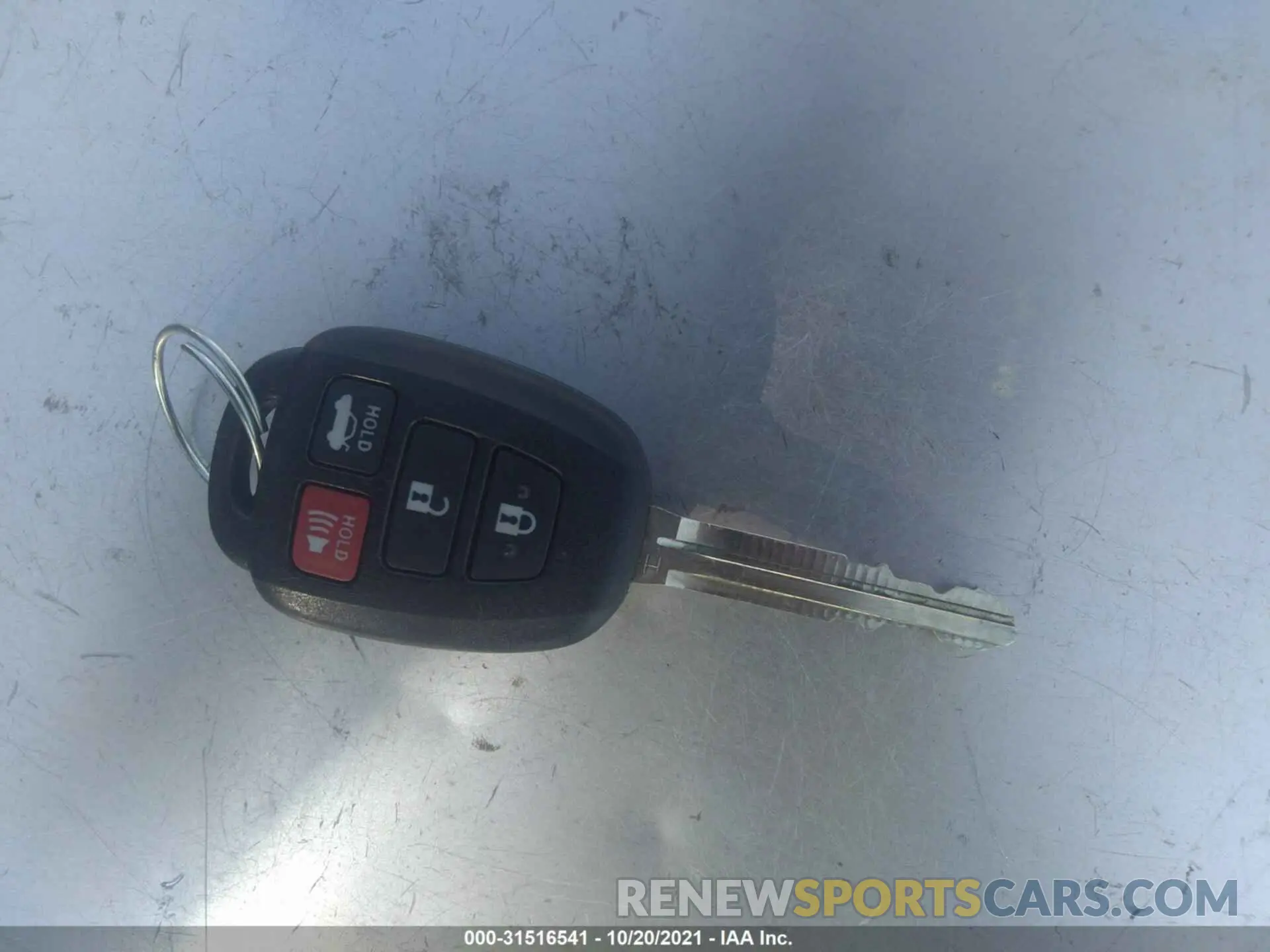 11 fotografías del automóvil dañado 5YFBURHE9KP943109 TOYOTA COROLLA 2019