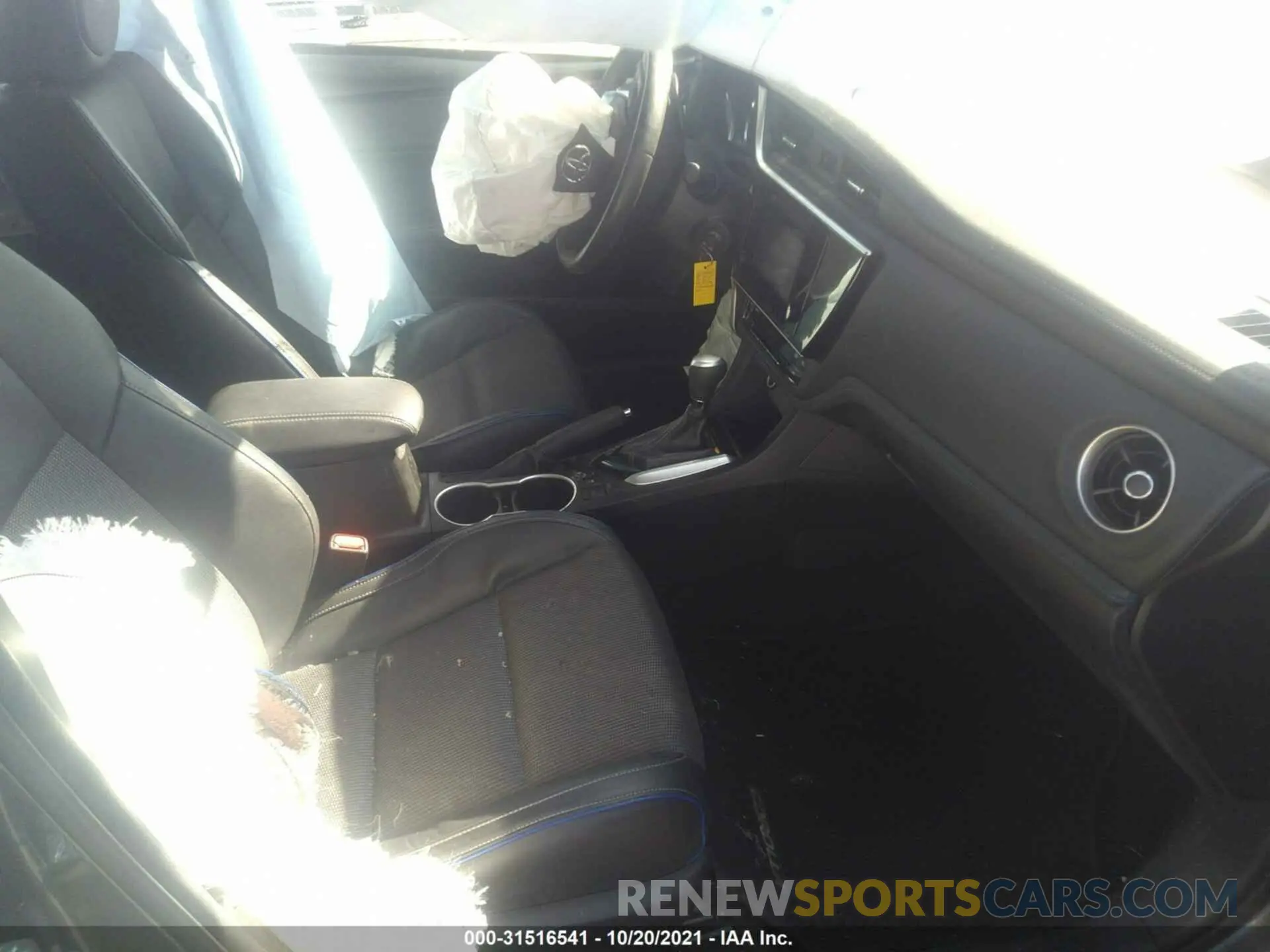 5 fotografías del automóvil dañado 5YFBURHE9KP943109 TOYOTA COROLLA 2019