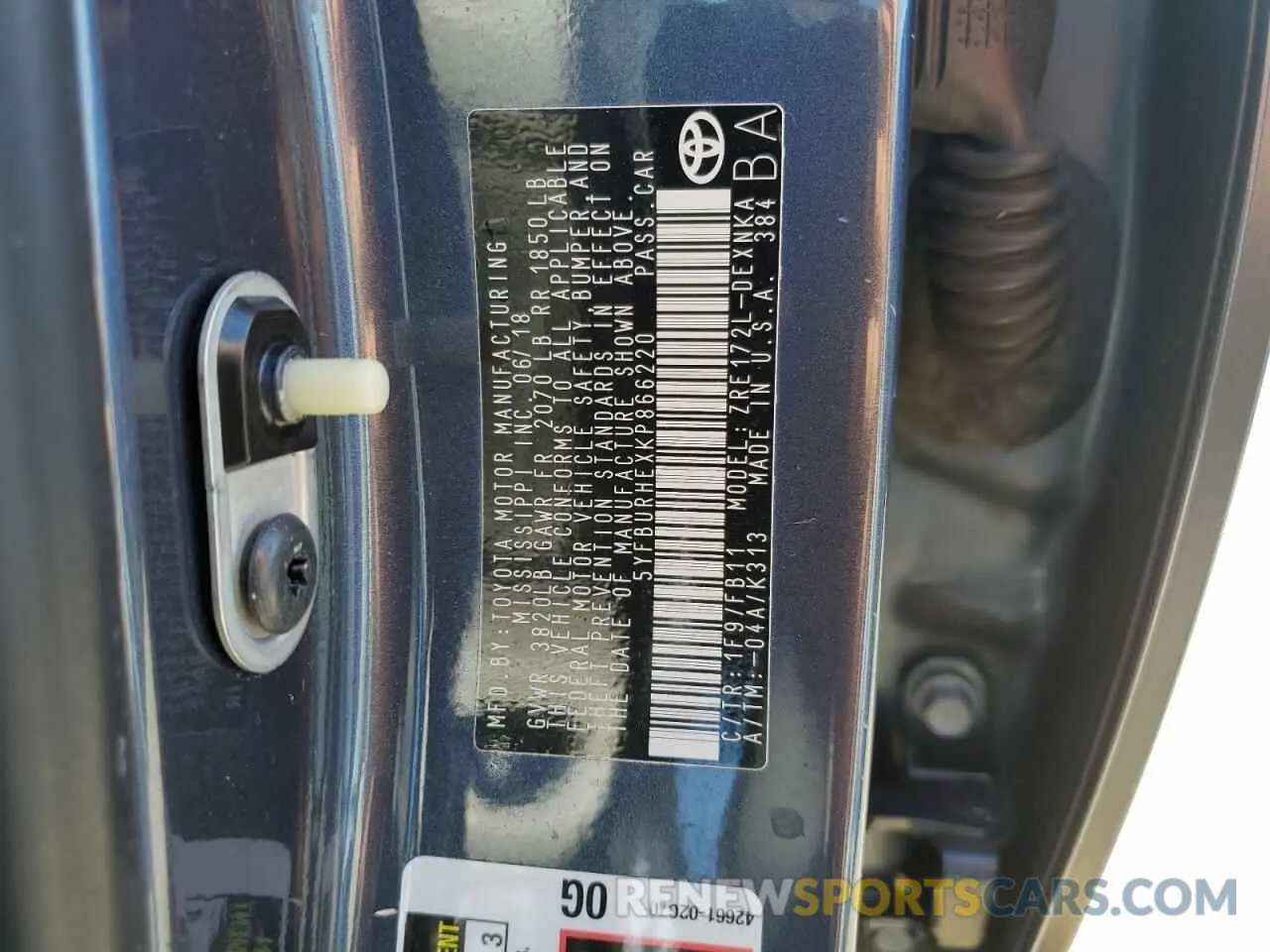 13 fotografías del automóvil dañado 5YFBURHEXKP866220 TOYOTA COROLLA 2019