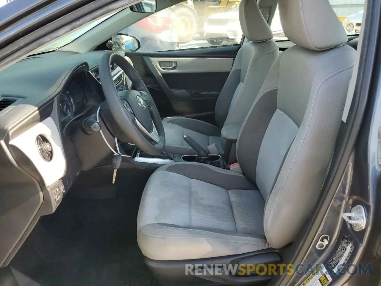 7 fotografías del automóvil dañado 5YFBURHEXKP866220 TOYOTA COROLLA 2019