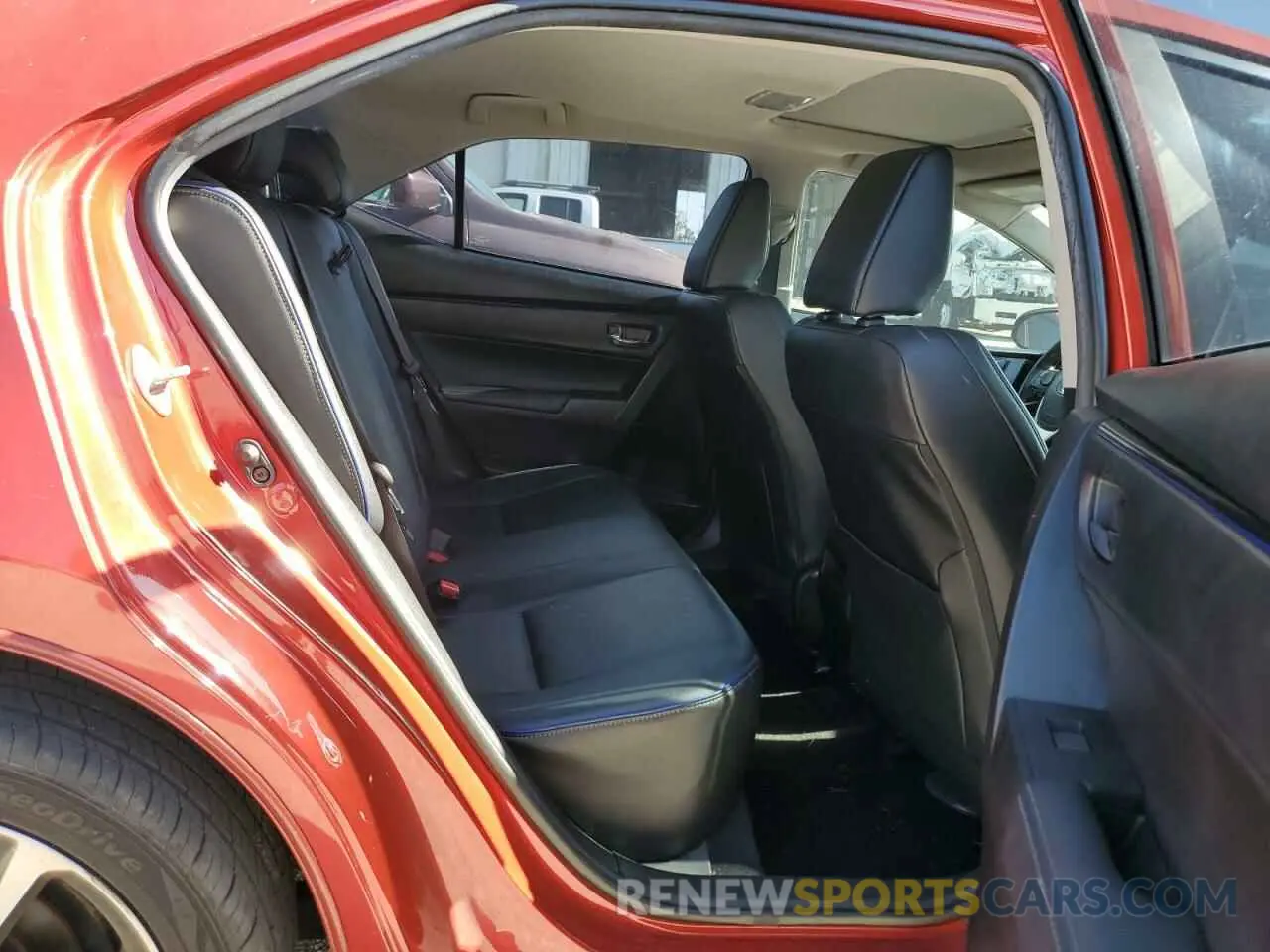10 fotografías del automóvil dañado 5YFBURHEXKP867688 TOYOTA COROLLA 2019