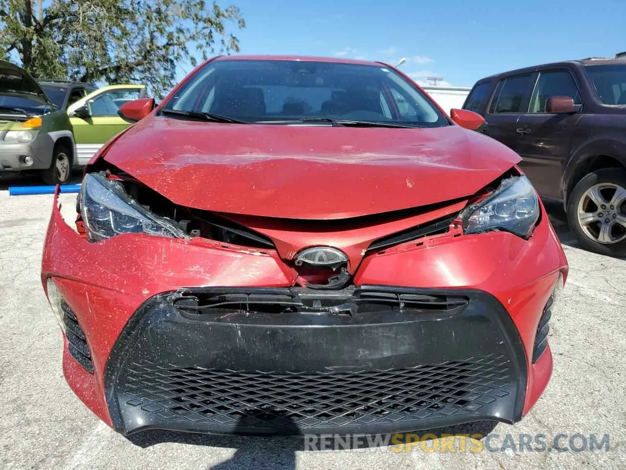 5 fotografías del automóvil dañado 5YFBURHEXKP867688 TOYOTA COROLLA 2019