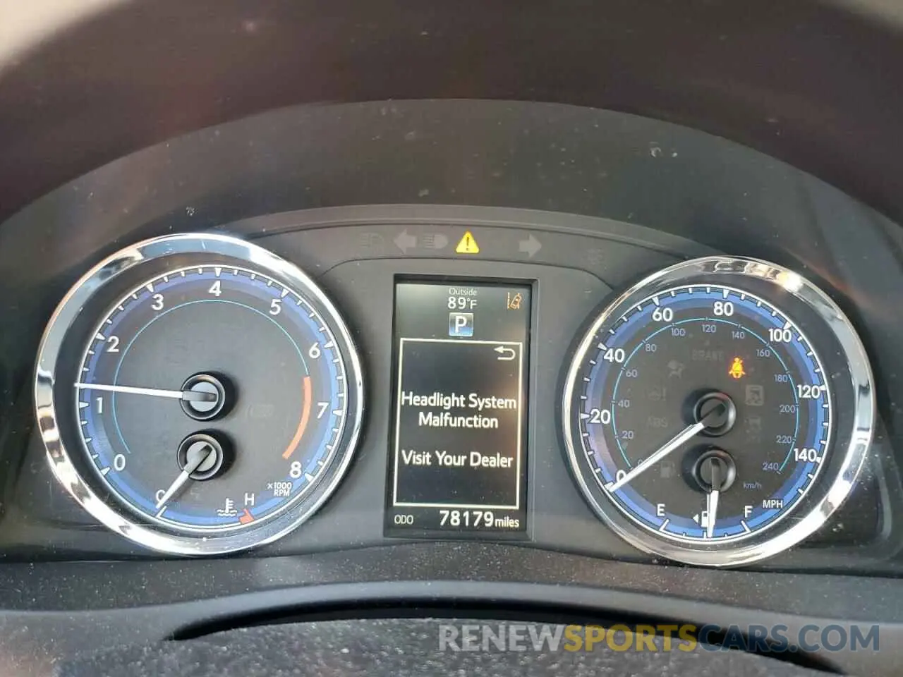 9 fotografías del automóvil dañado 5YFBURHEXKP867688 TOYOTA COROLLA 2019